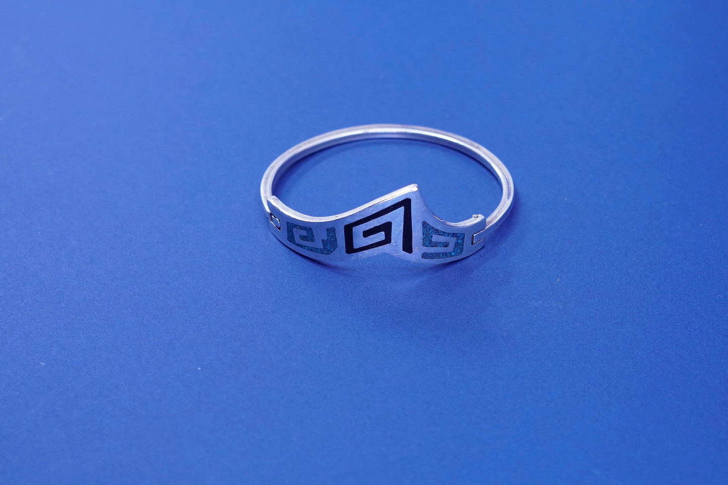 7”, vtg Sterling silver handmade bracelet, 925 bangle w/ Greek key N turquoise