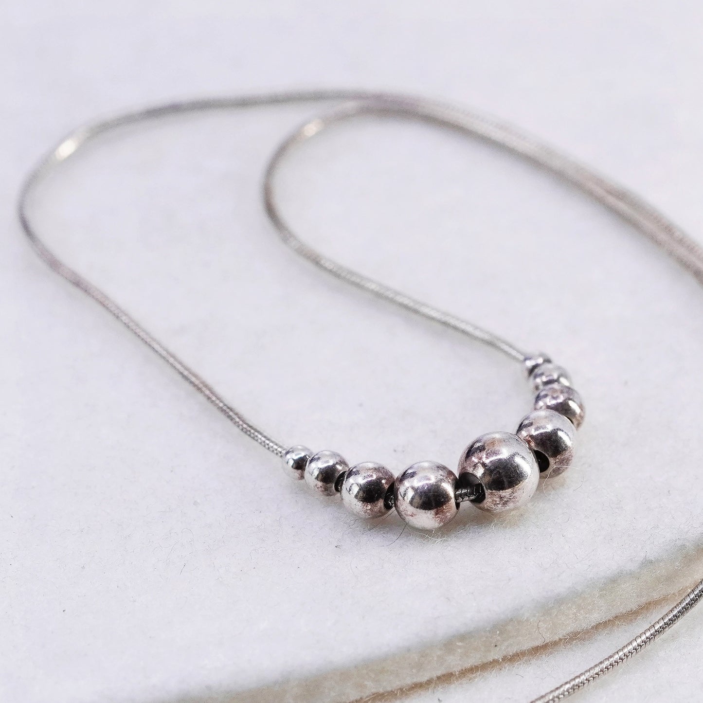 18”, VTG Sterling 925 silver handmade snake necklace graduated beads pendant