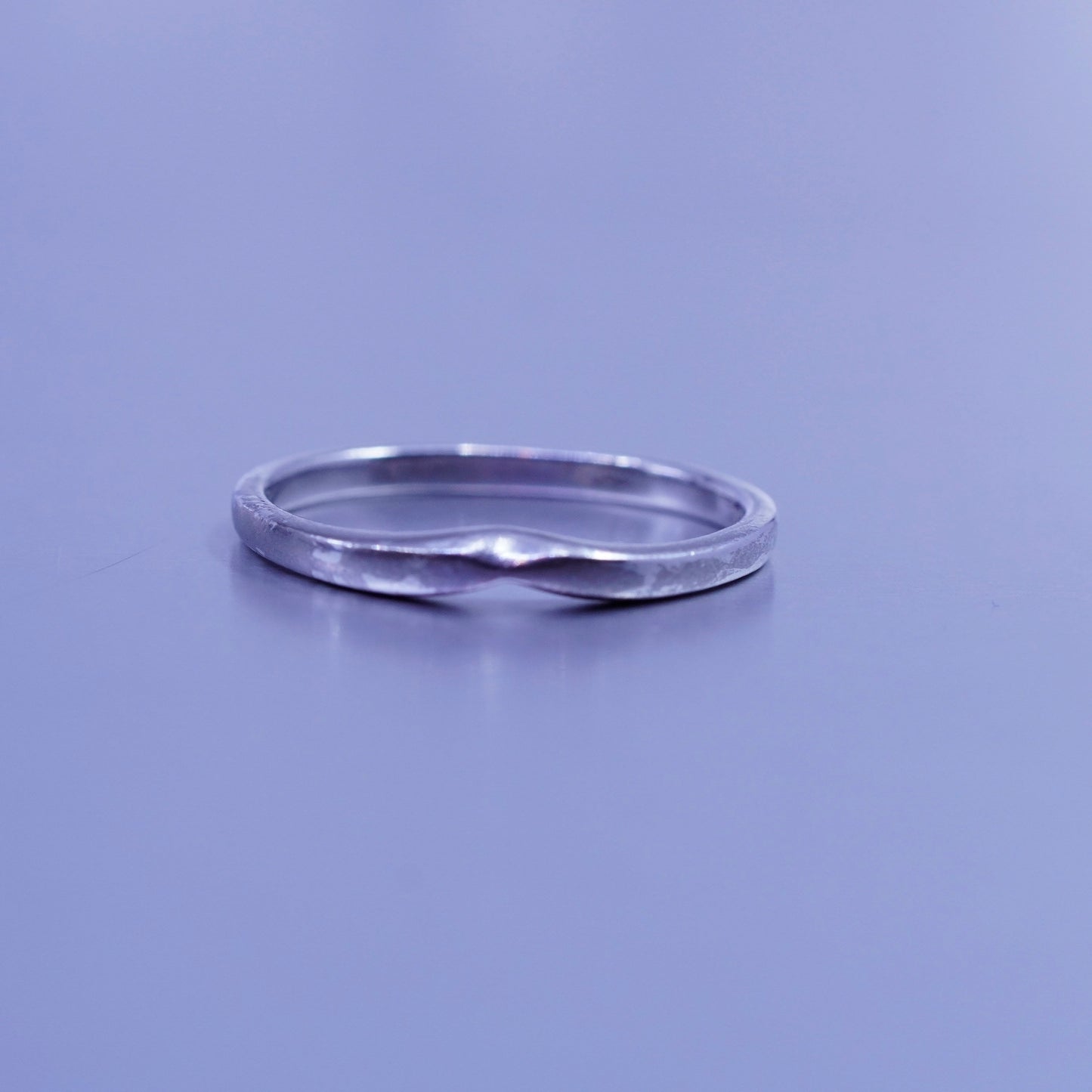 Size 7.25, vintage southwestern Sterling 925 silver wedding ring, band
