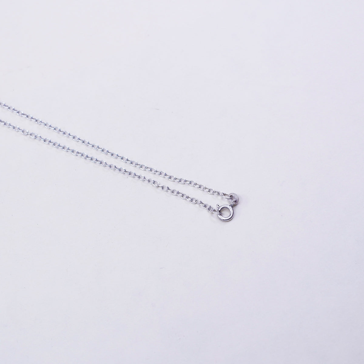 4.9g, 17”, vintage 18K 750 white gold necklace chain square circle pendants