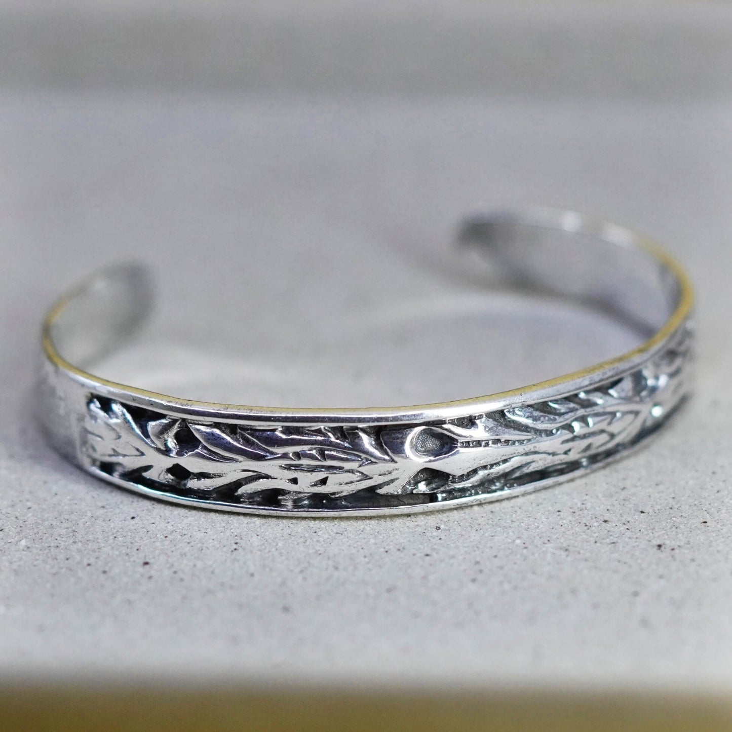 6.25”, vtg Sterling silver handmade bracelet, southwestern 925 textured cuff