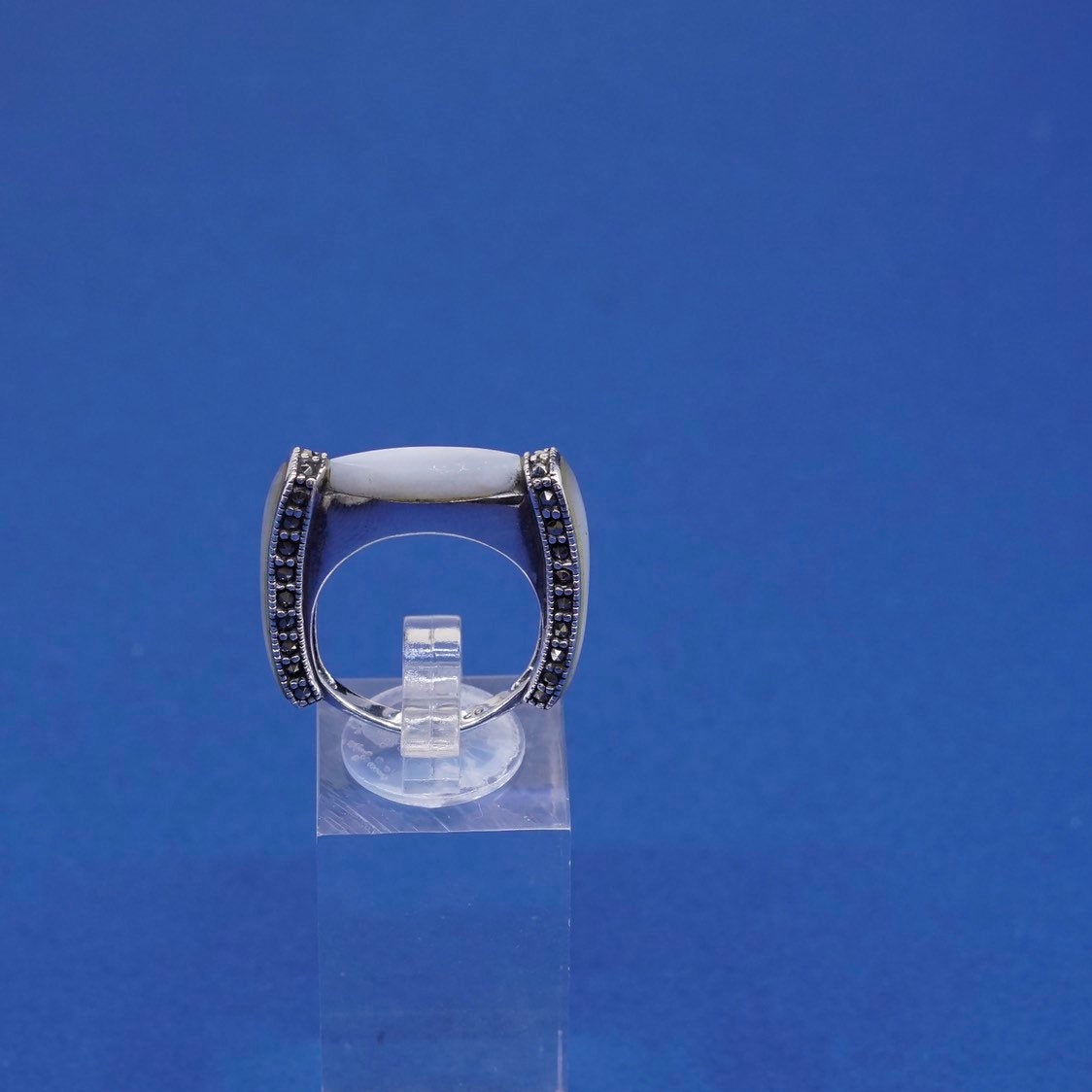 sz 8.5, vtg sterling silver handmade ring, 925 w/ mother of pearl N marcasite