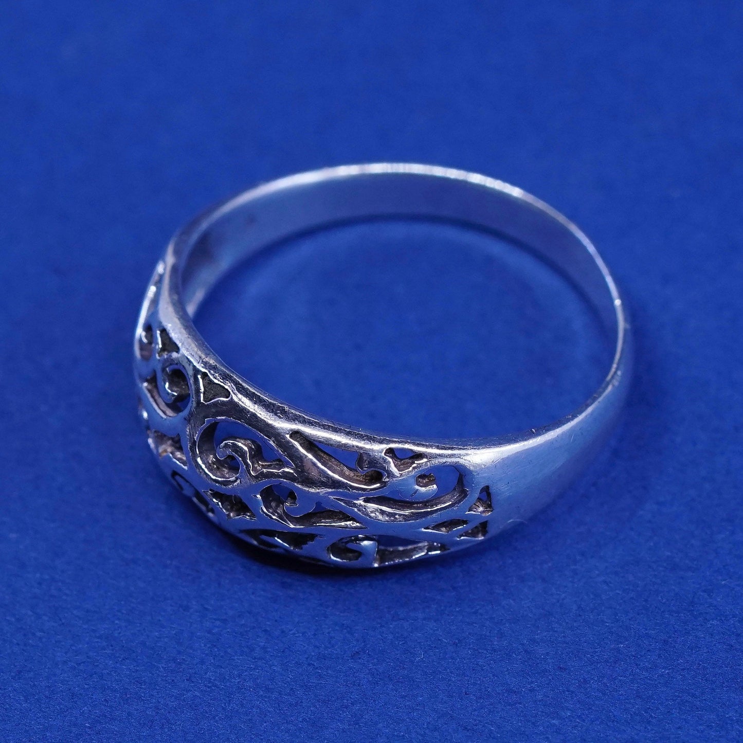 Size 9.5 vintage sterling silver handmade ring, 925 filigree whirl band