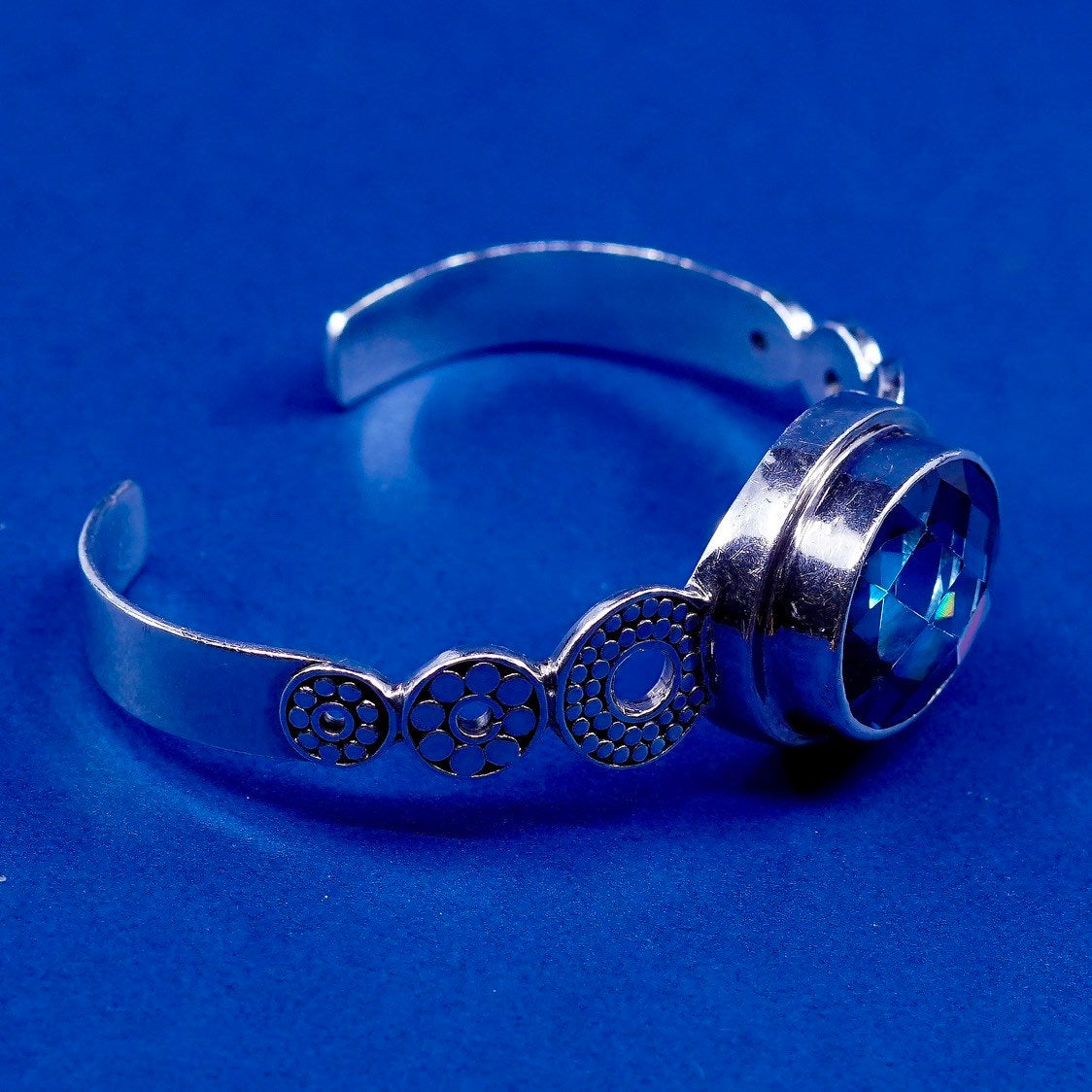 5.75" Lori Bonn Sterling silver handmade bangle bracelet 925 cuff w/ blue topaz