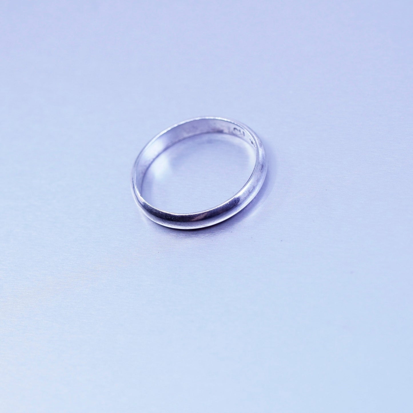 Size 7, vintage southwestern Sterling 925 silver wedding ring, band