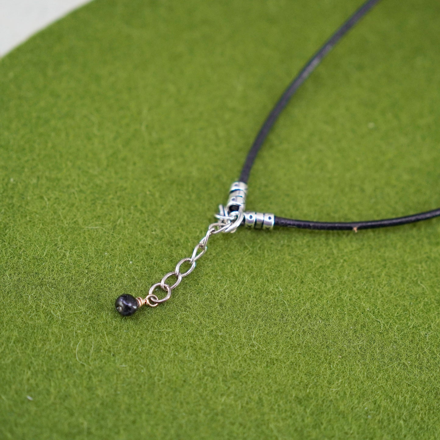 16+2”, vintage Sterling 925 Silver Clasp W/ black Leather chain Necklace
