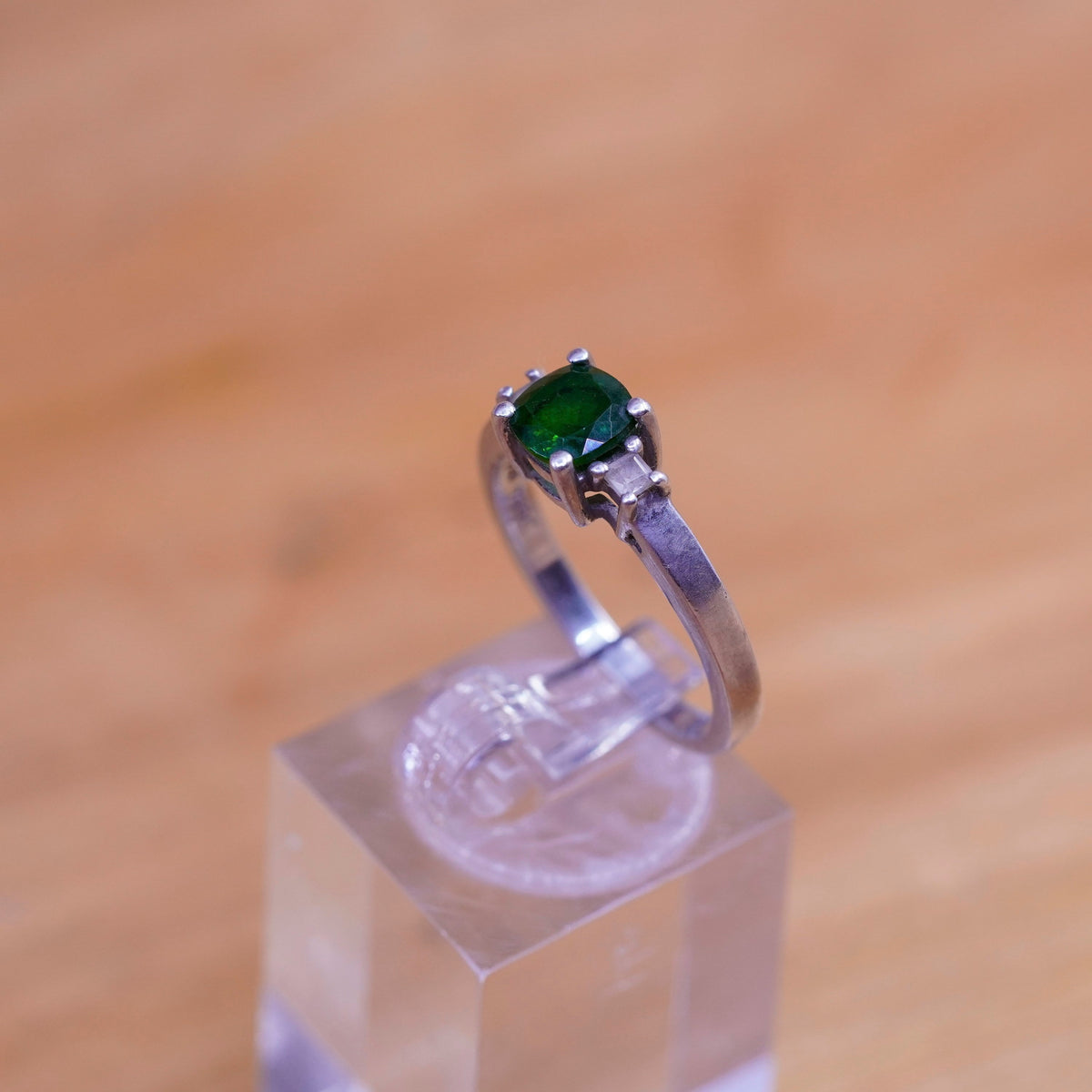 Size 7.25, vintage Sterling 925 silver handmade ring with peridot and cz