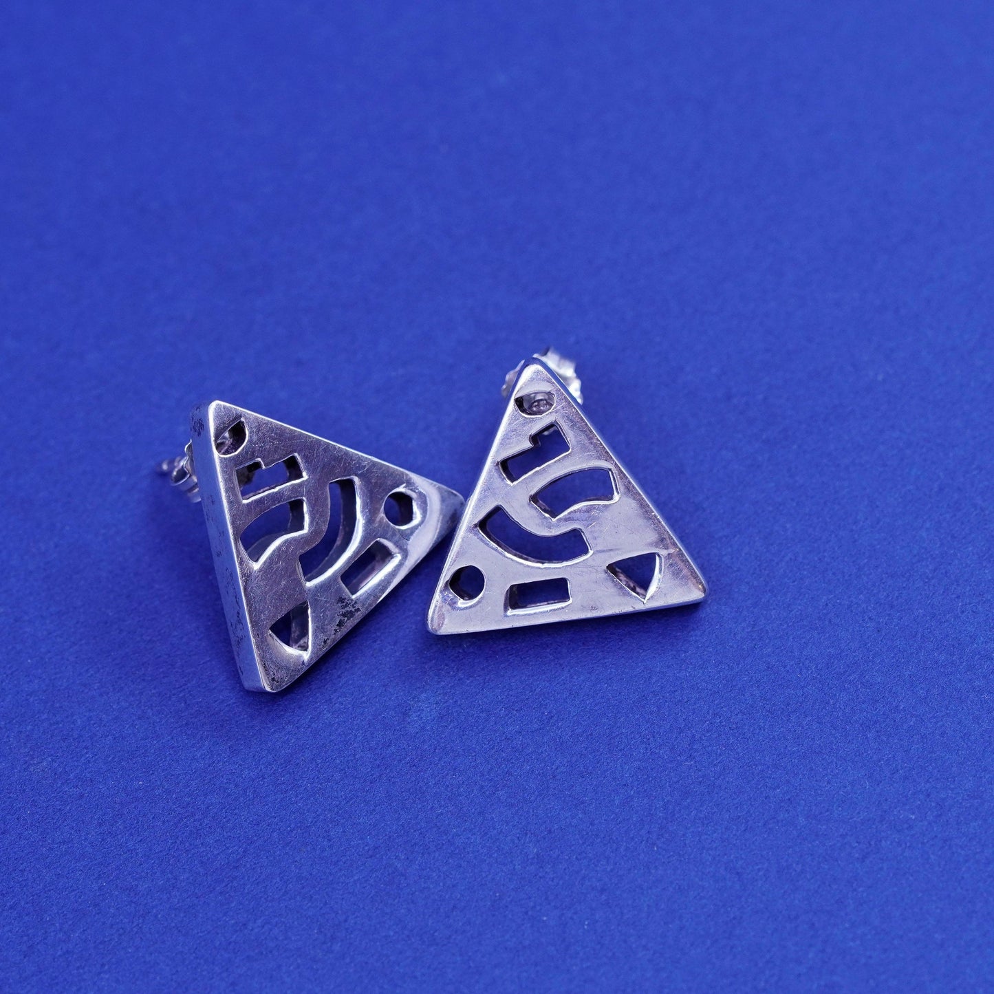 vintage Sterling silver handmade earrings, filigree 925 triangular studs