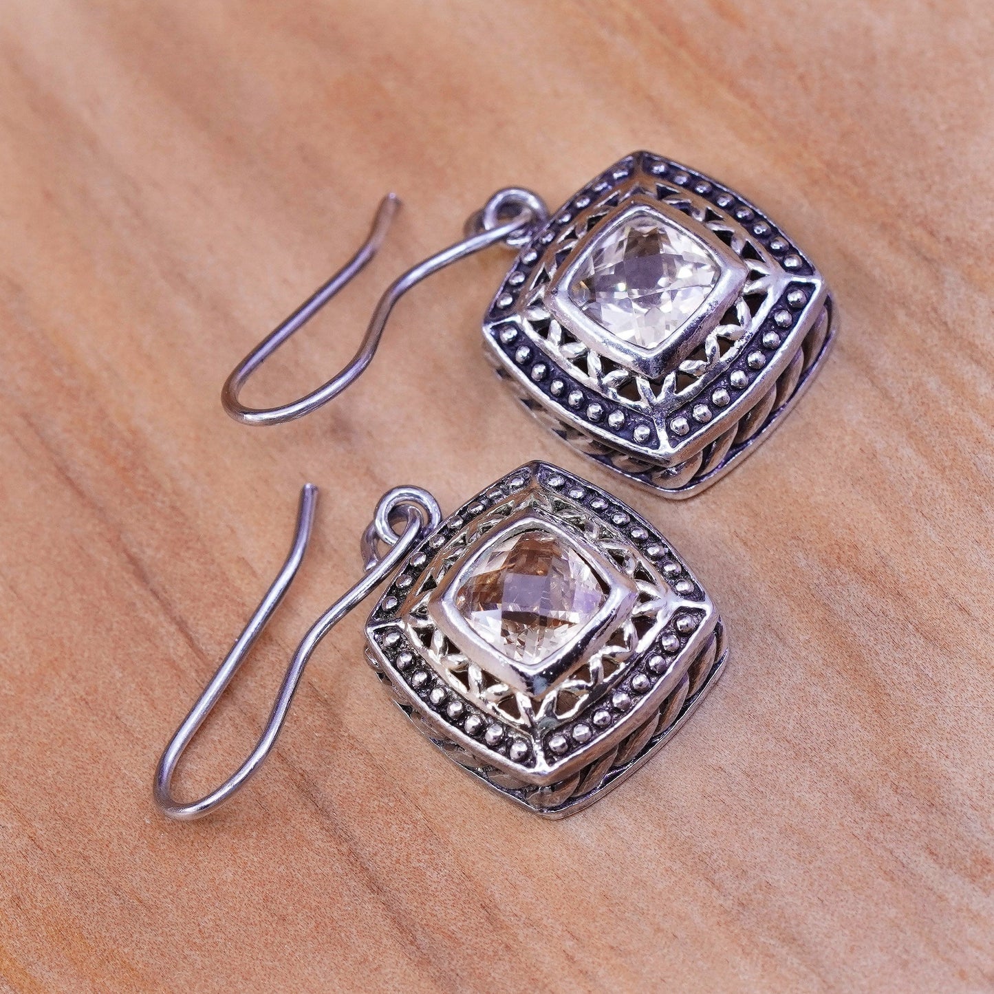 Vintage Sterling 925 silver earrings with citrine crystal and cable around