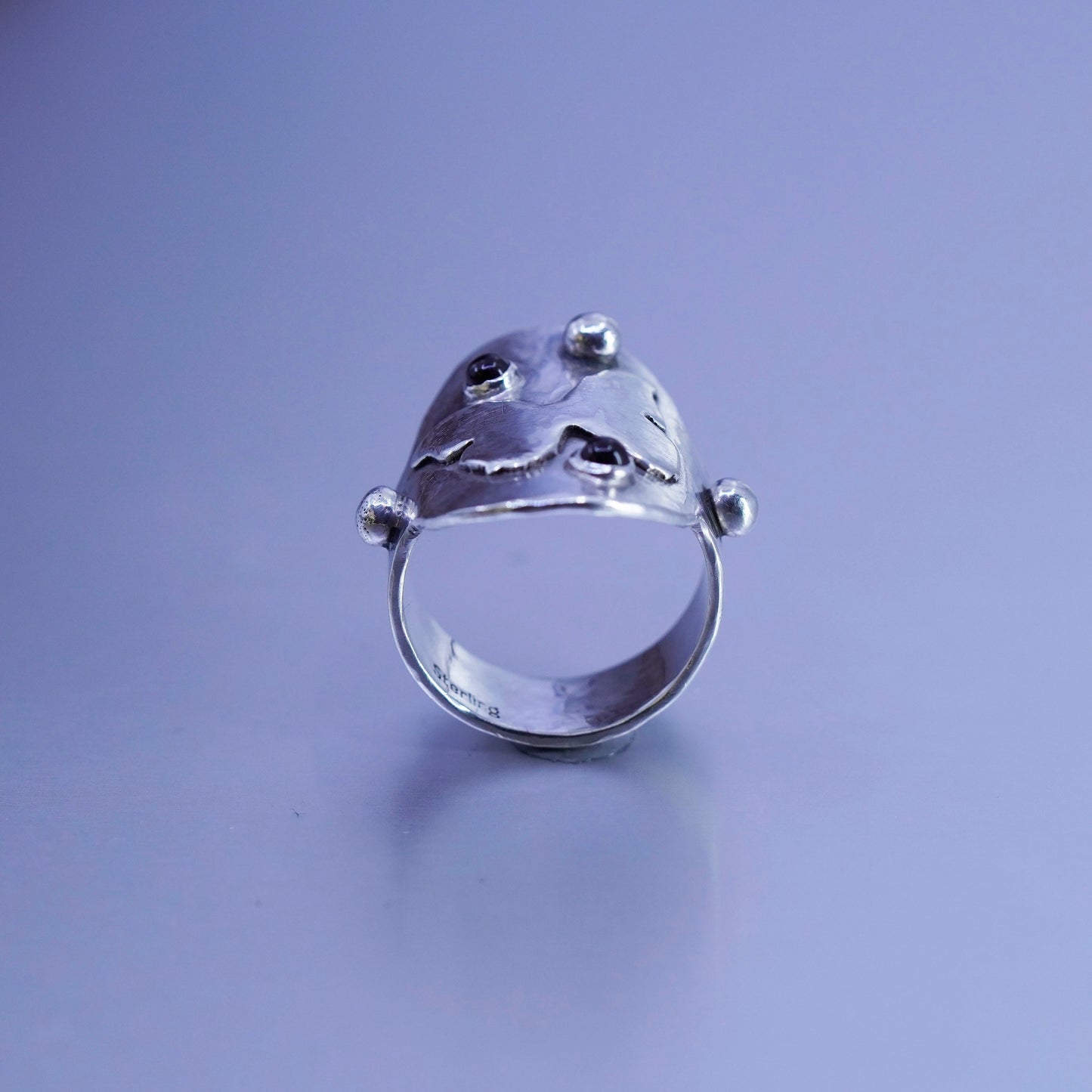 Size 8.75, vtg Sterling 925 silver handmade ring, butterfly band garnet beads