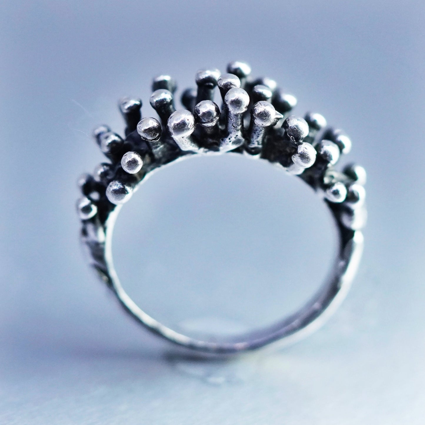 Size 7, vintage southwestern handmade Sterling 925 silver ring, beads band