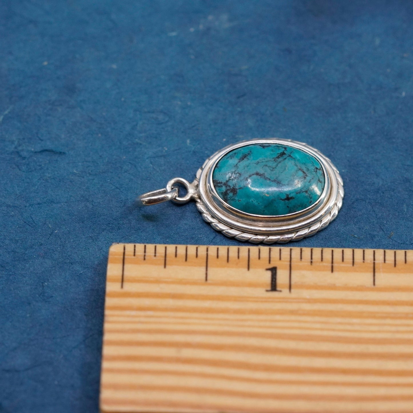 Vintage Native American navajo Sterling 925 silver handmade pendant turquoise