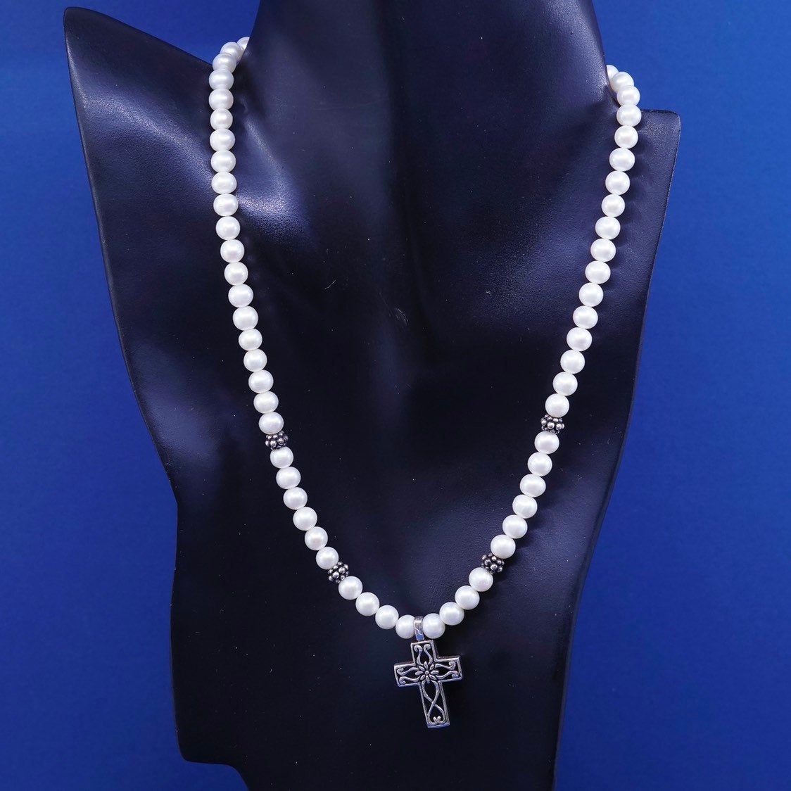 18", vtg Sterling silver handmade necklace, 925 cross pendant and pearl beads