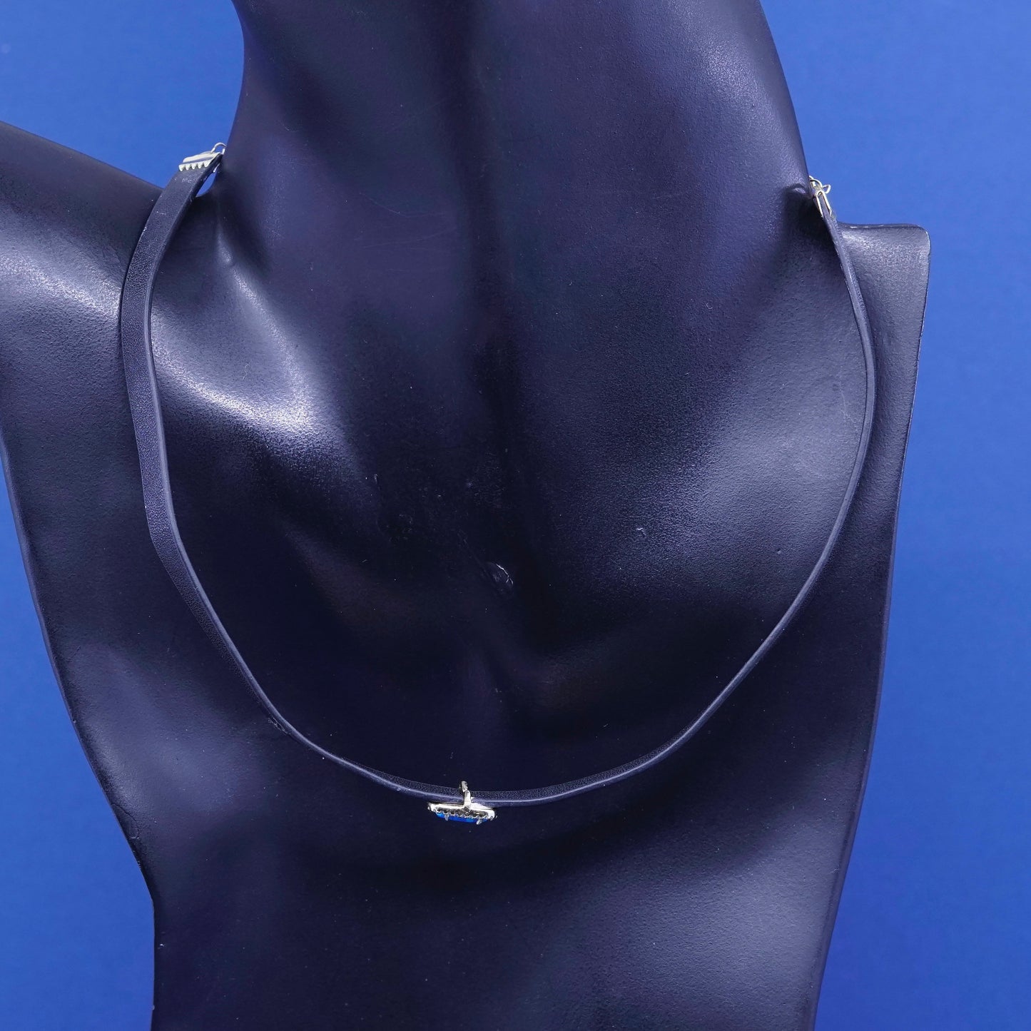 12+4”, Leather choker collar Necklace w/ sterling 925 silver oval pendant N Cz