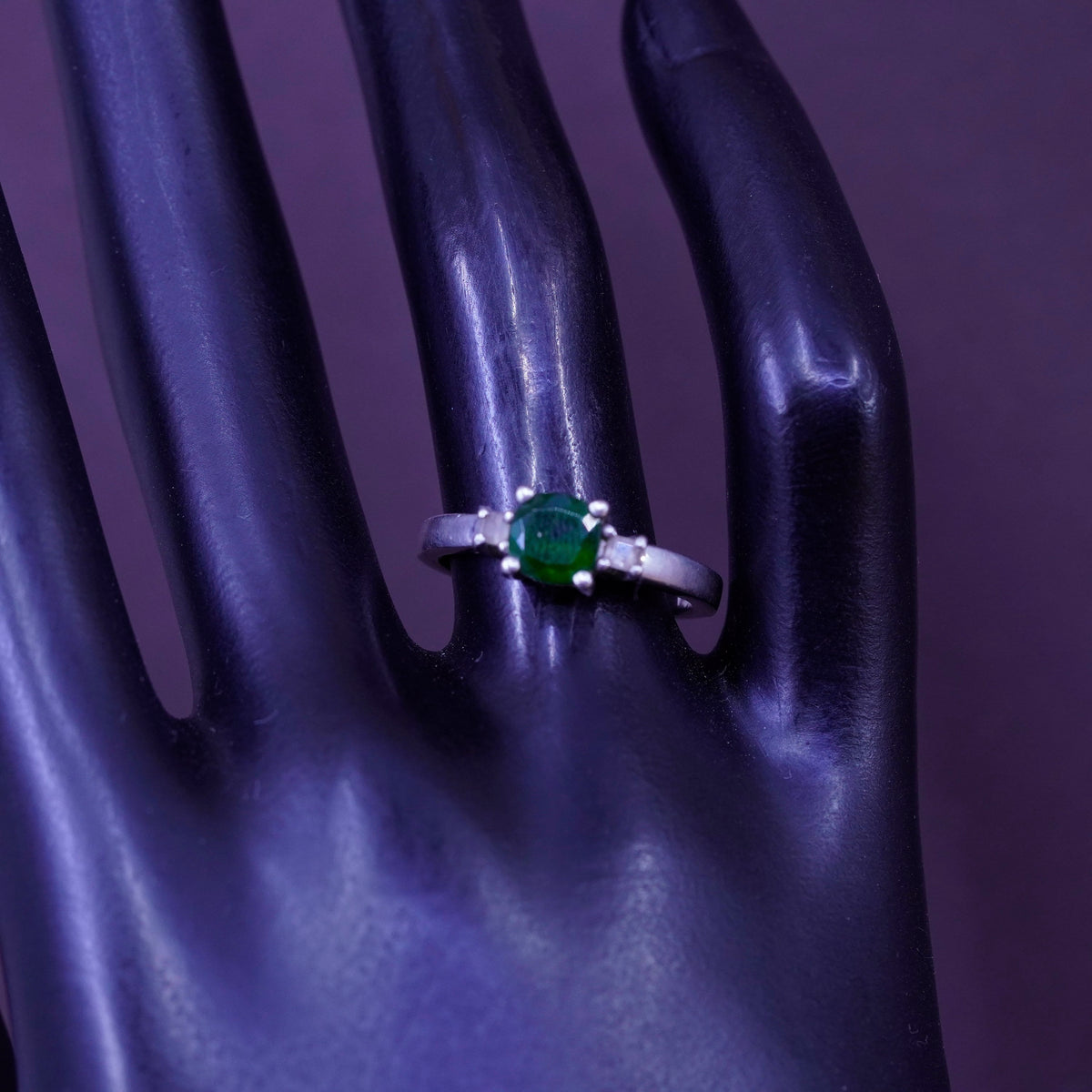 Size 7.25, vintage Sterling 925 silver handmade ring with peridot and cz