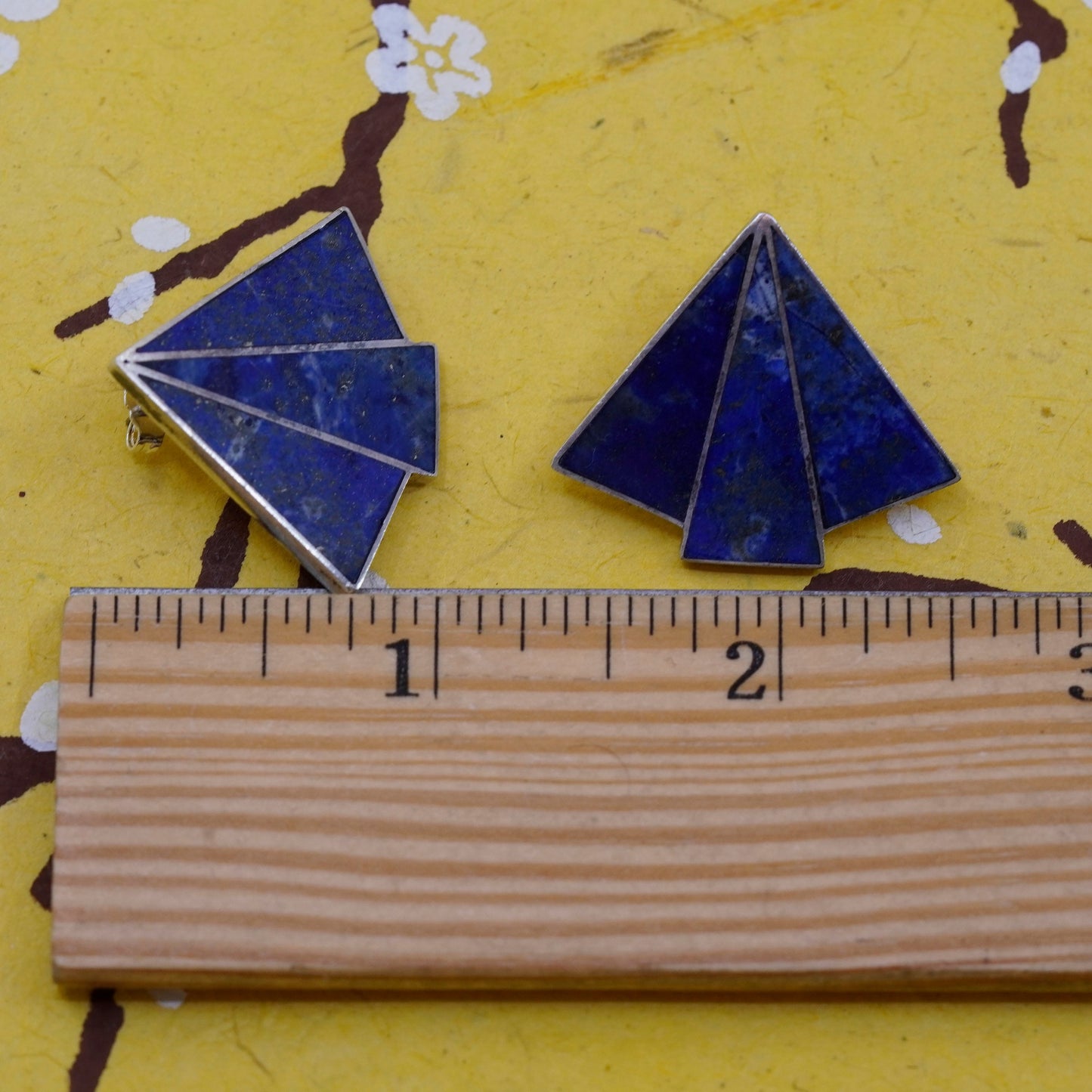 Native American zuni Sterling silver handmade earrings, 950 lapis lazuli studs