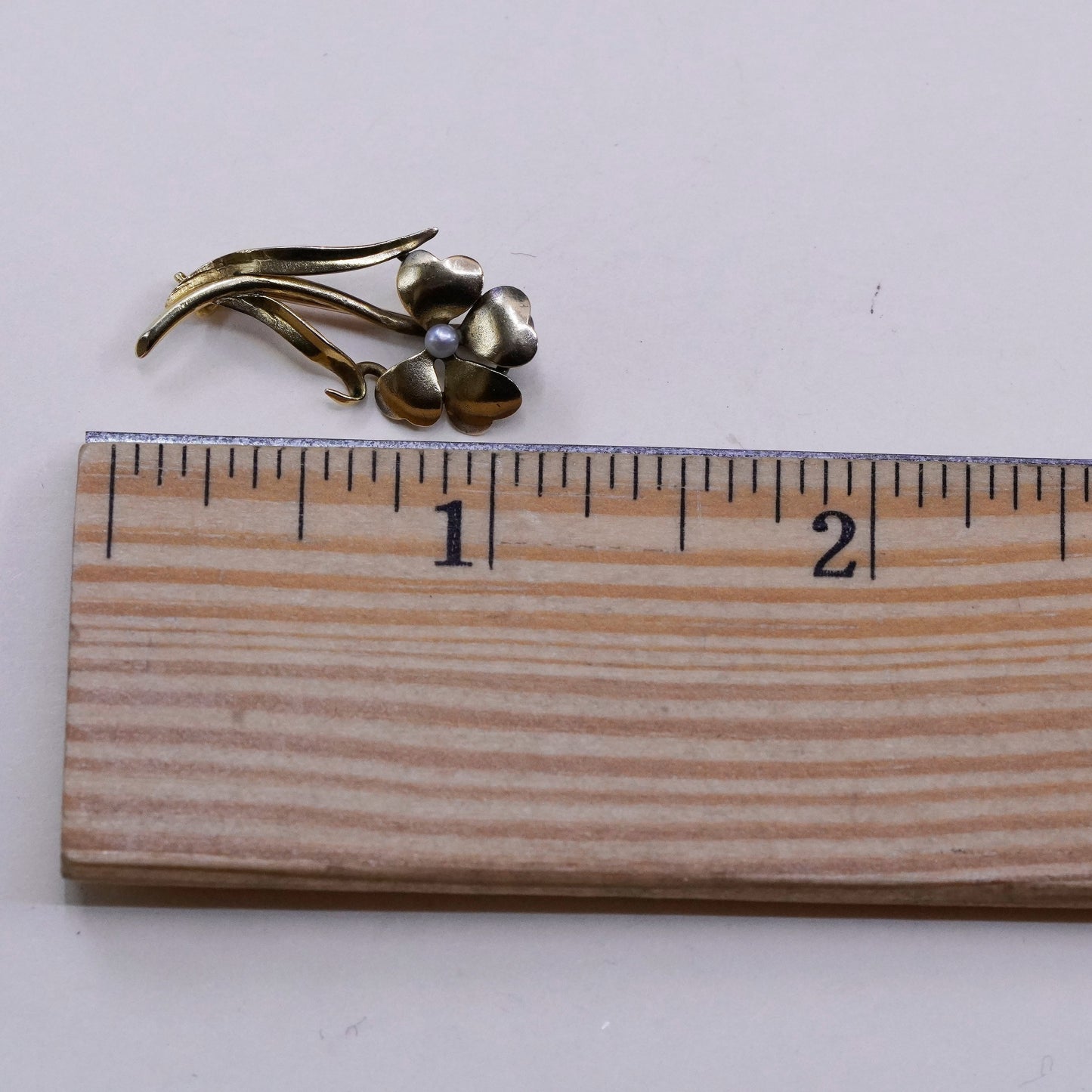 1.7g, vintage solid 14K yellow gold handmade brooch, flower pin with pearl