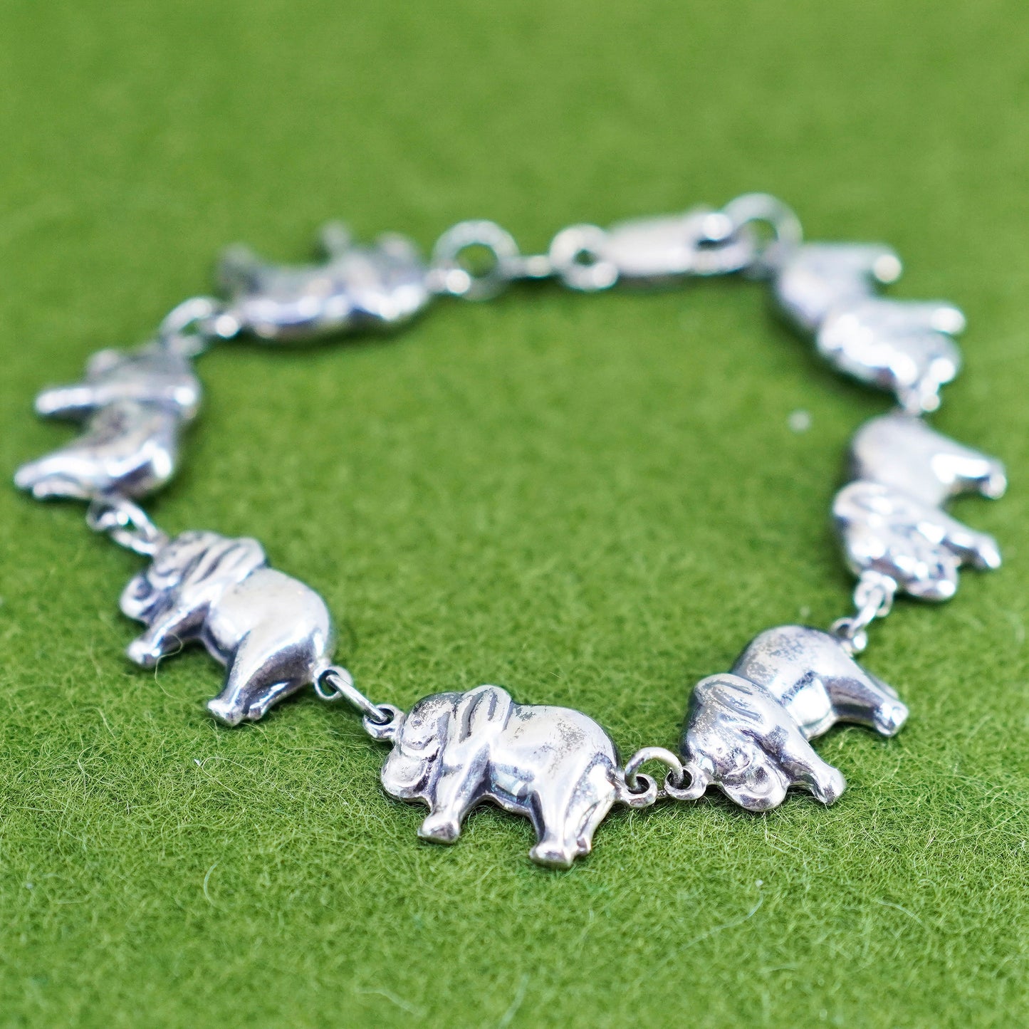 6.75”, vintage Sterling Silver Handmade Bracelet, 925 Elephant link chain
