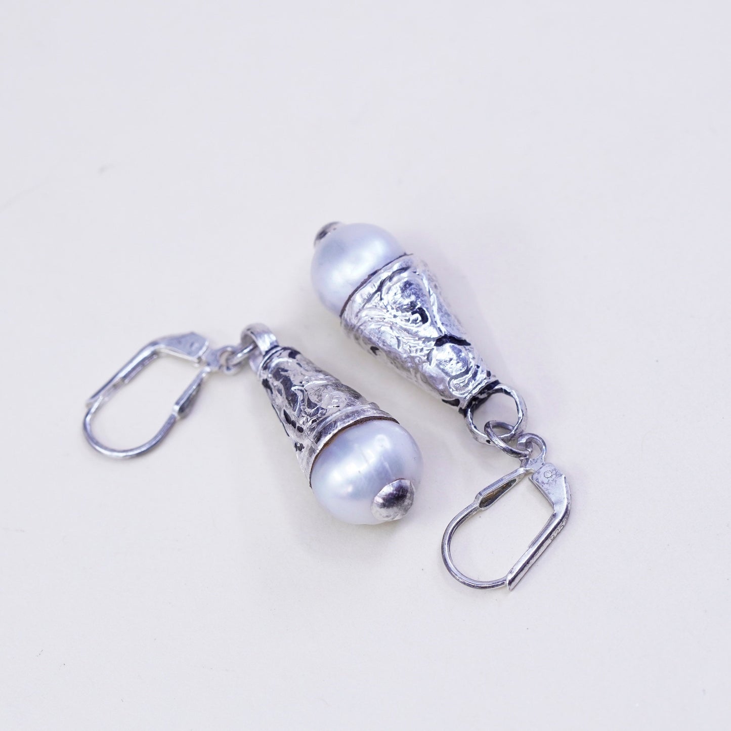 Vintage southwestern sterling silver handmade earrings, 925 teardrop with pearl