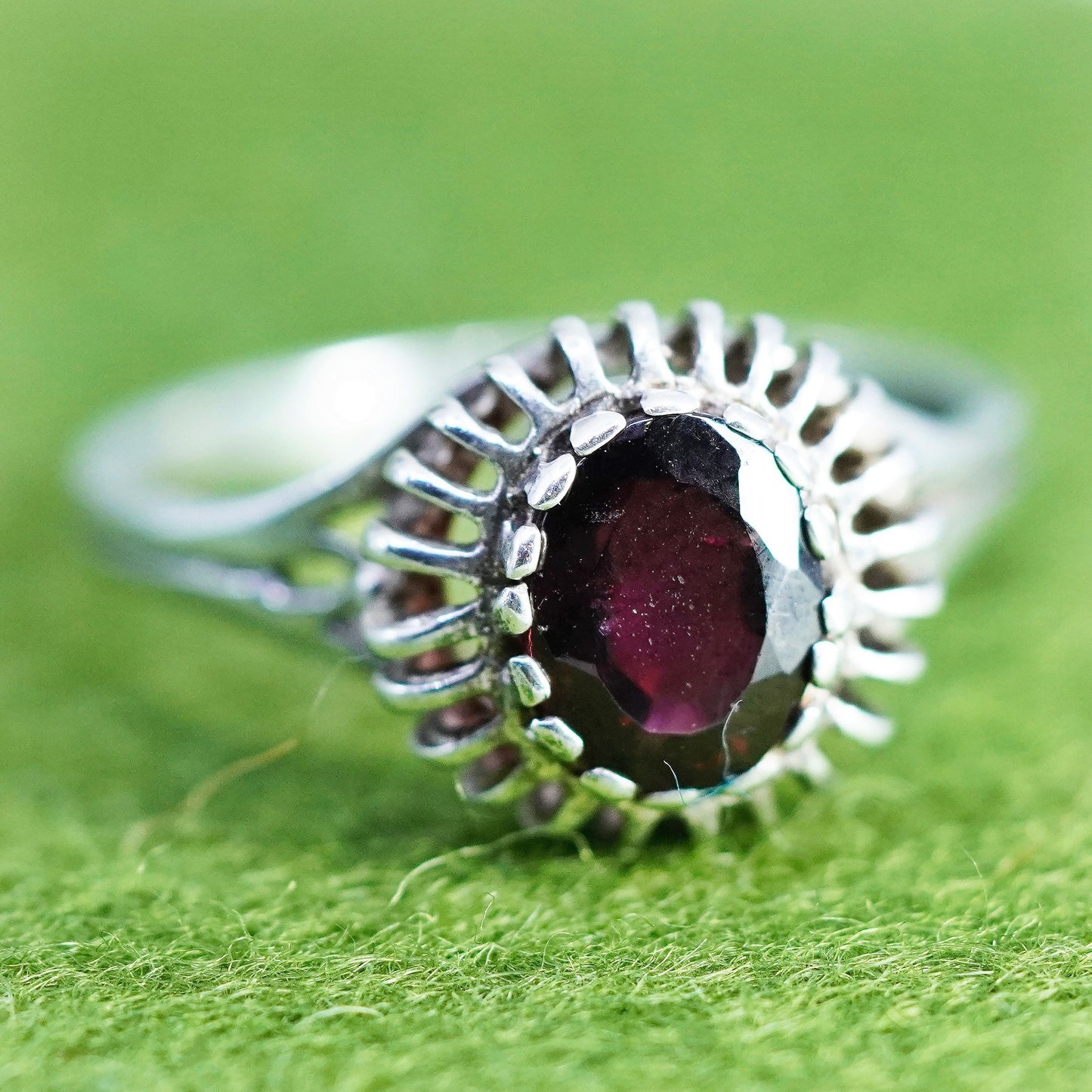 Size 10, Vintage sterling 925 silver handmade ring with oval garnet