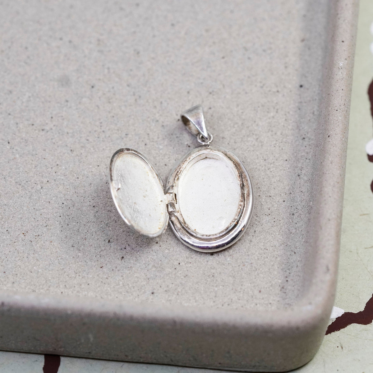 Vintage Sterling silver oval pendant, 925 handmade photo locket charm “N”