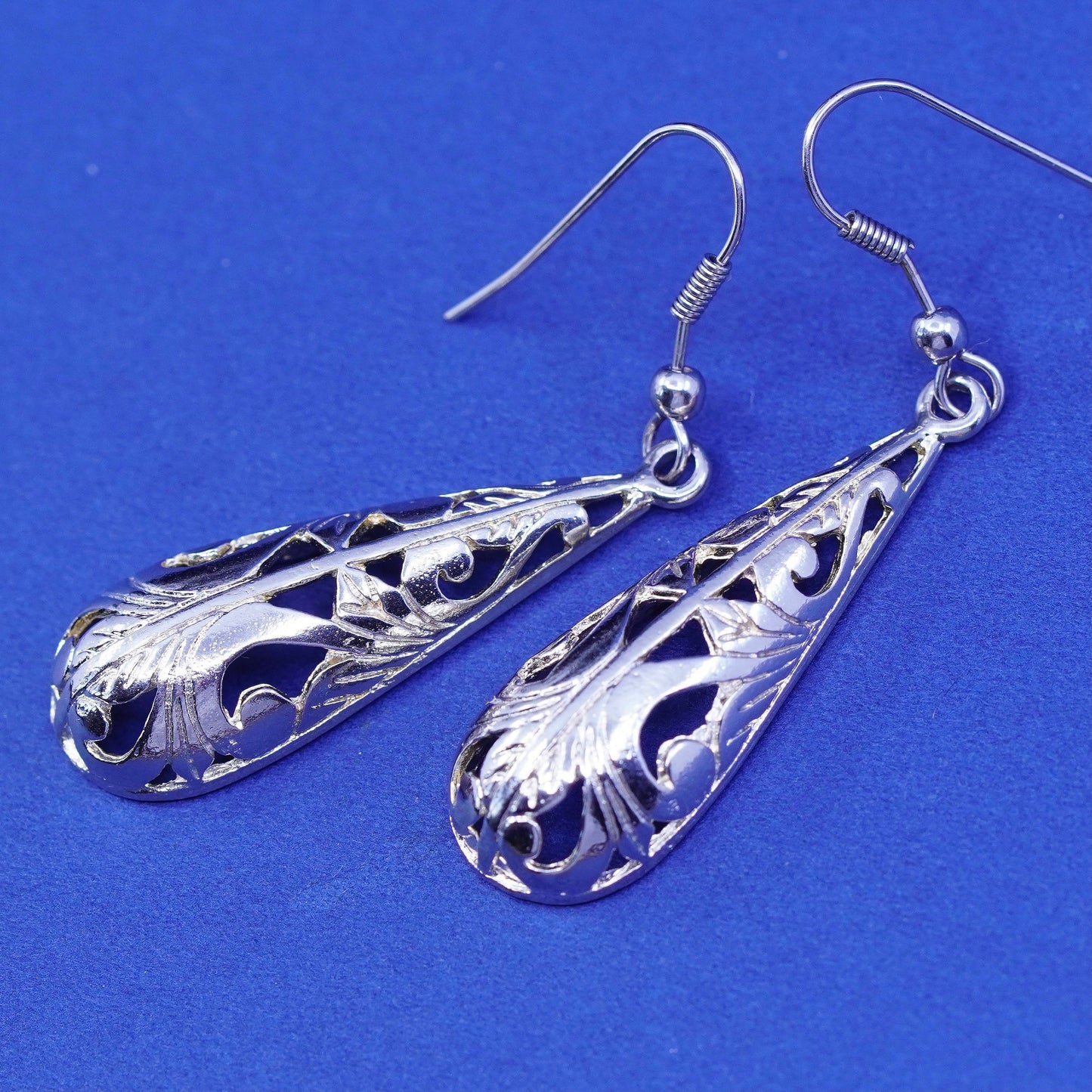 Vintage sterling silver handmade earrings, 925 filigree teardrop drop