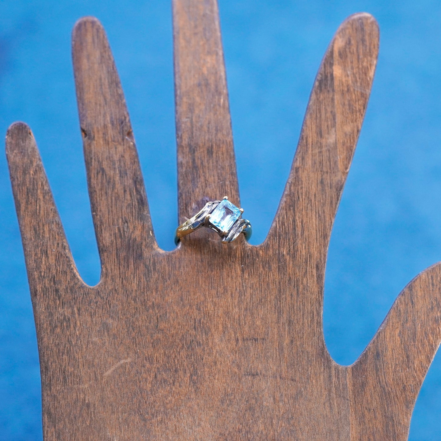Size 7.5, vintage vermeil gold over sterling 925 silver ring with topaz