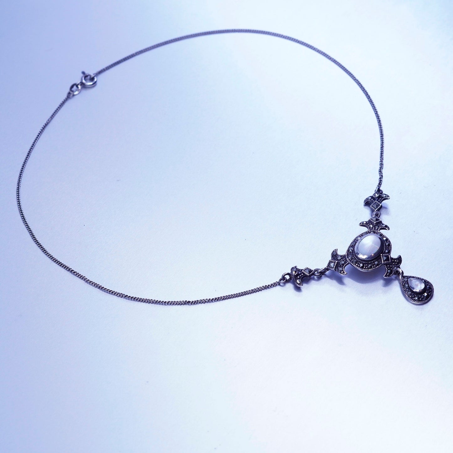 16”, Sterling 925 silver flatten curb necklace MOP marcasite teardrop pendant