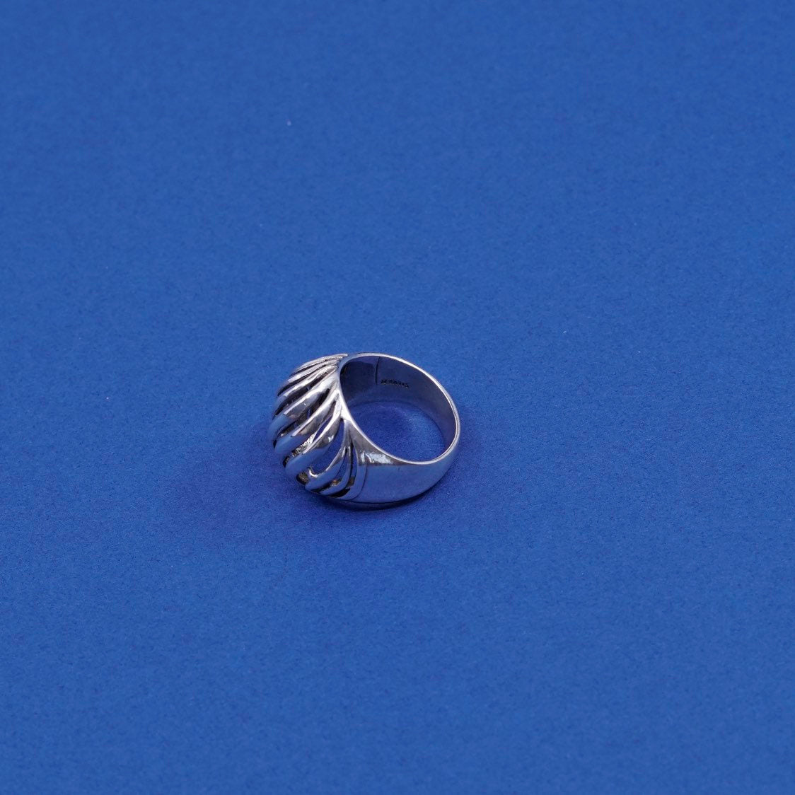 sz 4.75, vtg Sterling silver handmade ribbed ring, 925 statement ring w/ wave