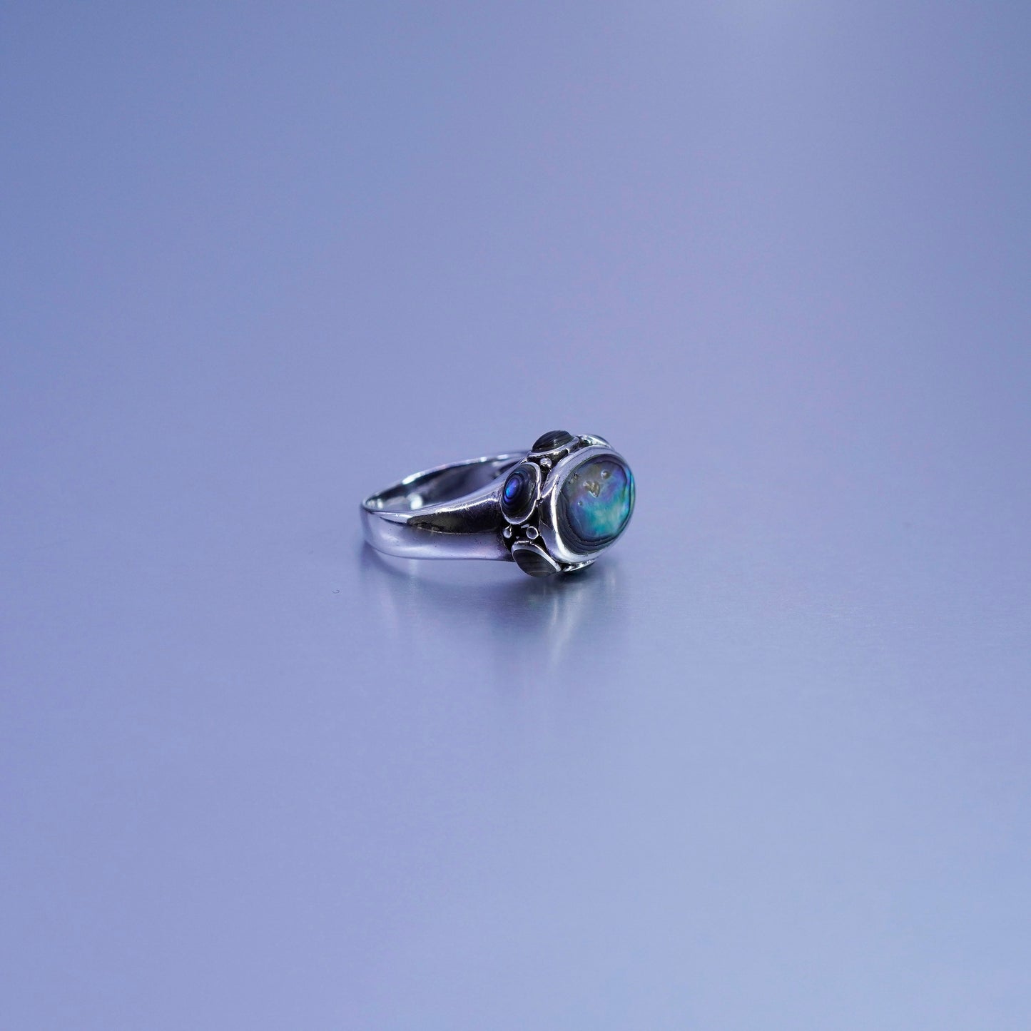 Size 5.5, southwestern vintage 925 silver handmade ring with abalone