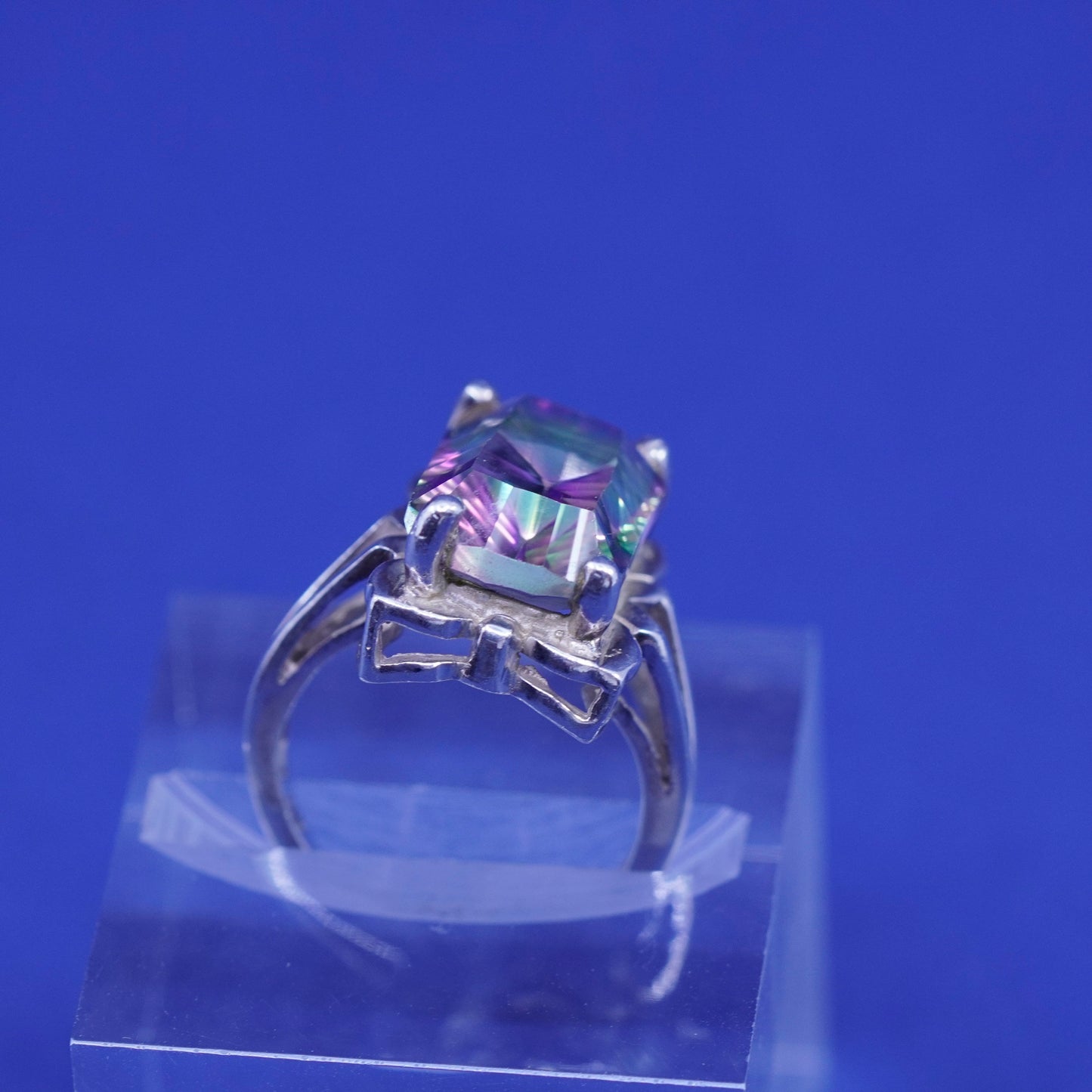 Size 6, vintage sterling 925 silver handmade ring with rainbow topaz