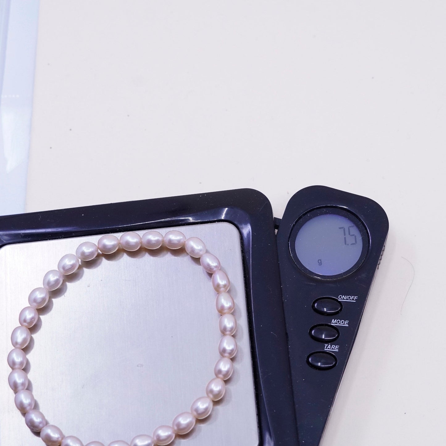 7”, Vintage handmade pink pearl bracelet with elastic band