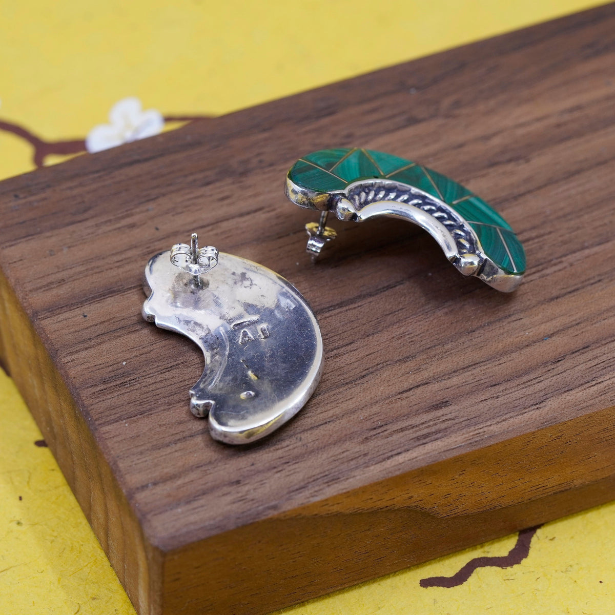 Native Navajo Andrew Johnson Sterling silver earrings, 925 studs malachite