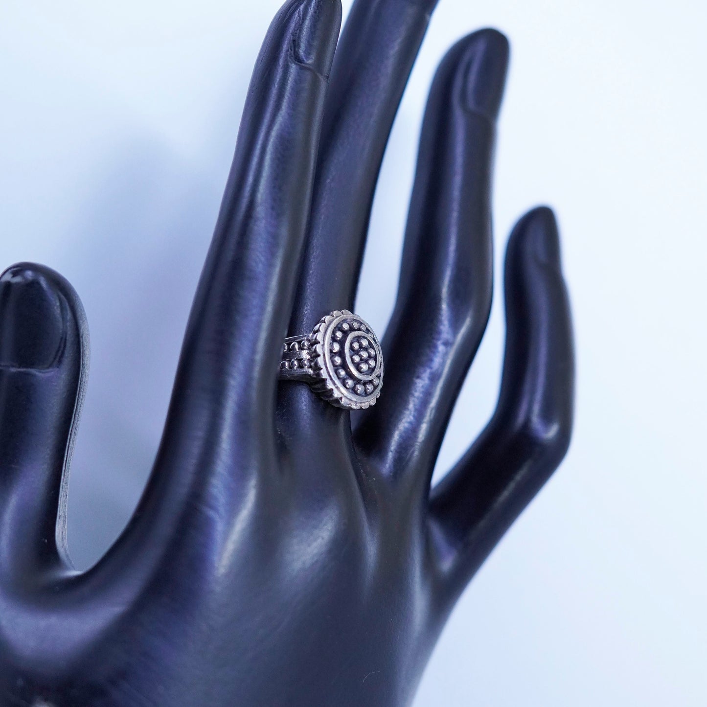 Size 5, vintage southwestern handmade Sterling 925 silver ring, beaded band