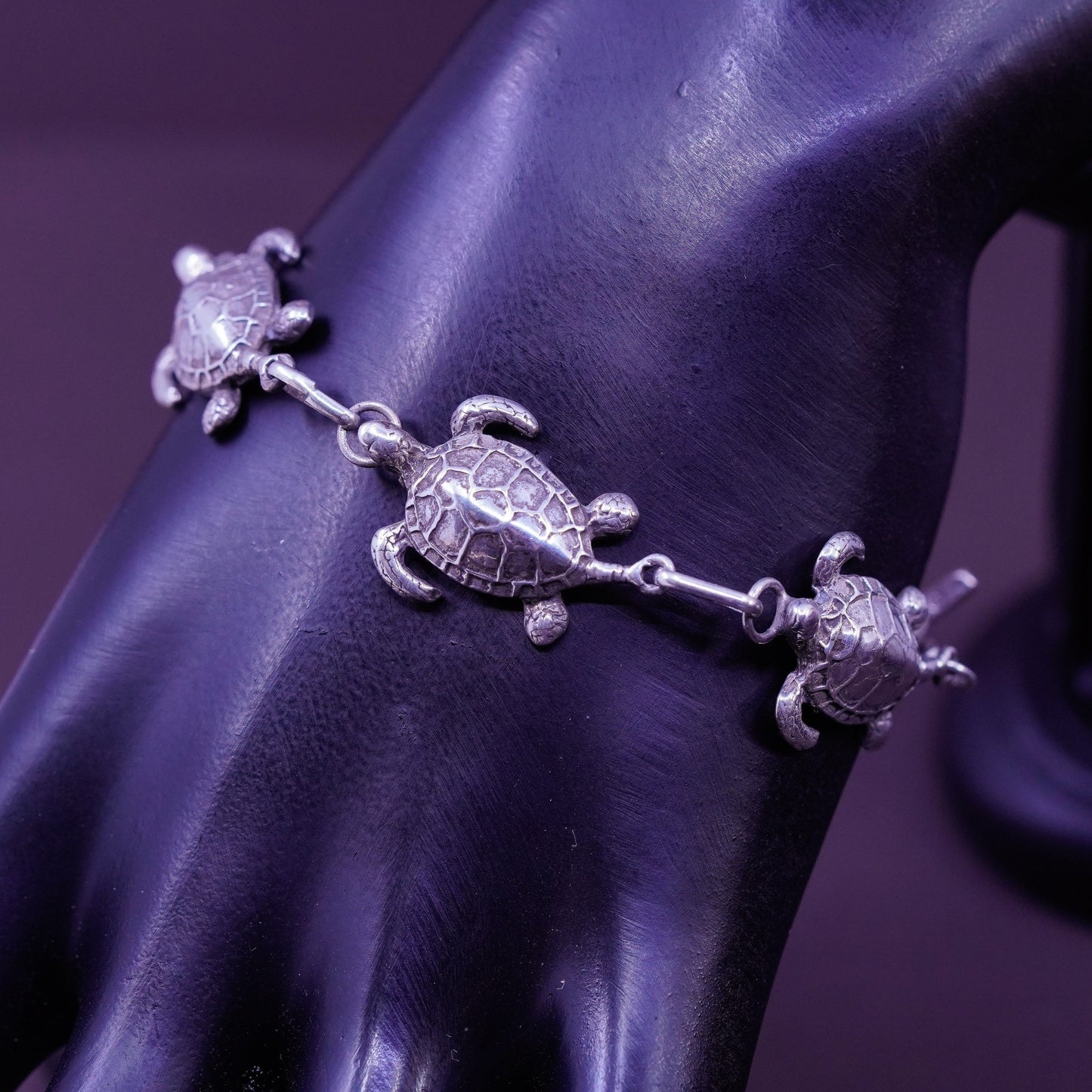7”, vintage Sterling silver handmade bracelet, 925 turtle chain toggle closure