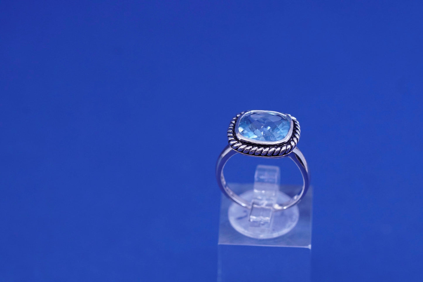 Size 7.75, vintage sterling 925 silver handmade ring with blue topaz and cable
