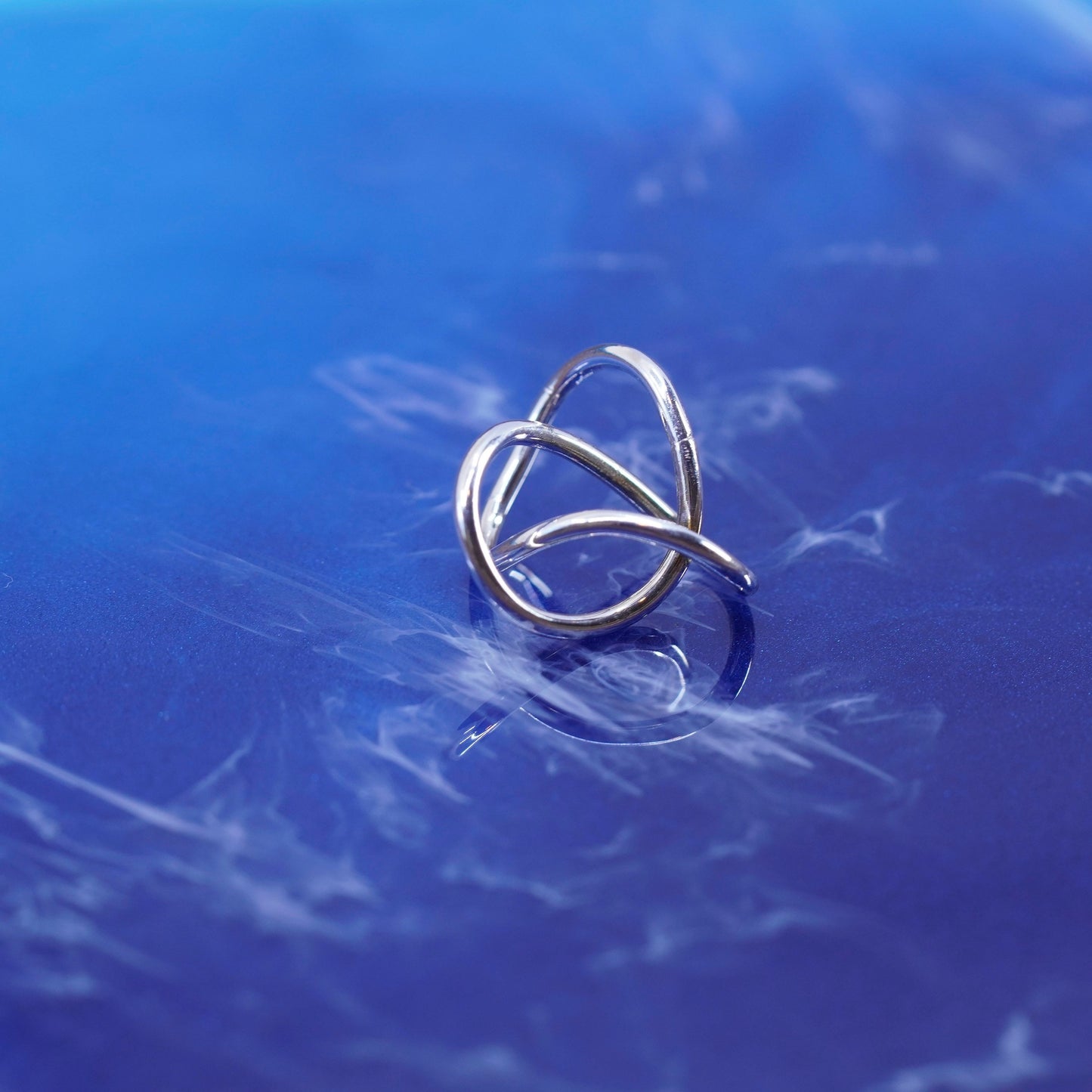 Vintage Sterling silver handmade pedant, modern 925 entwined circle