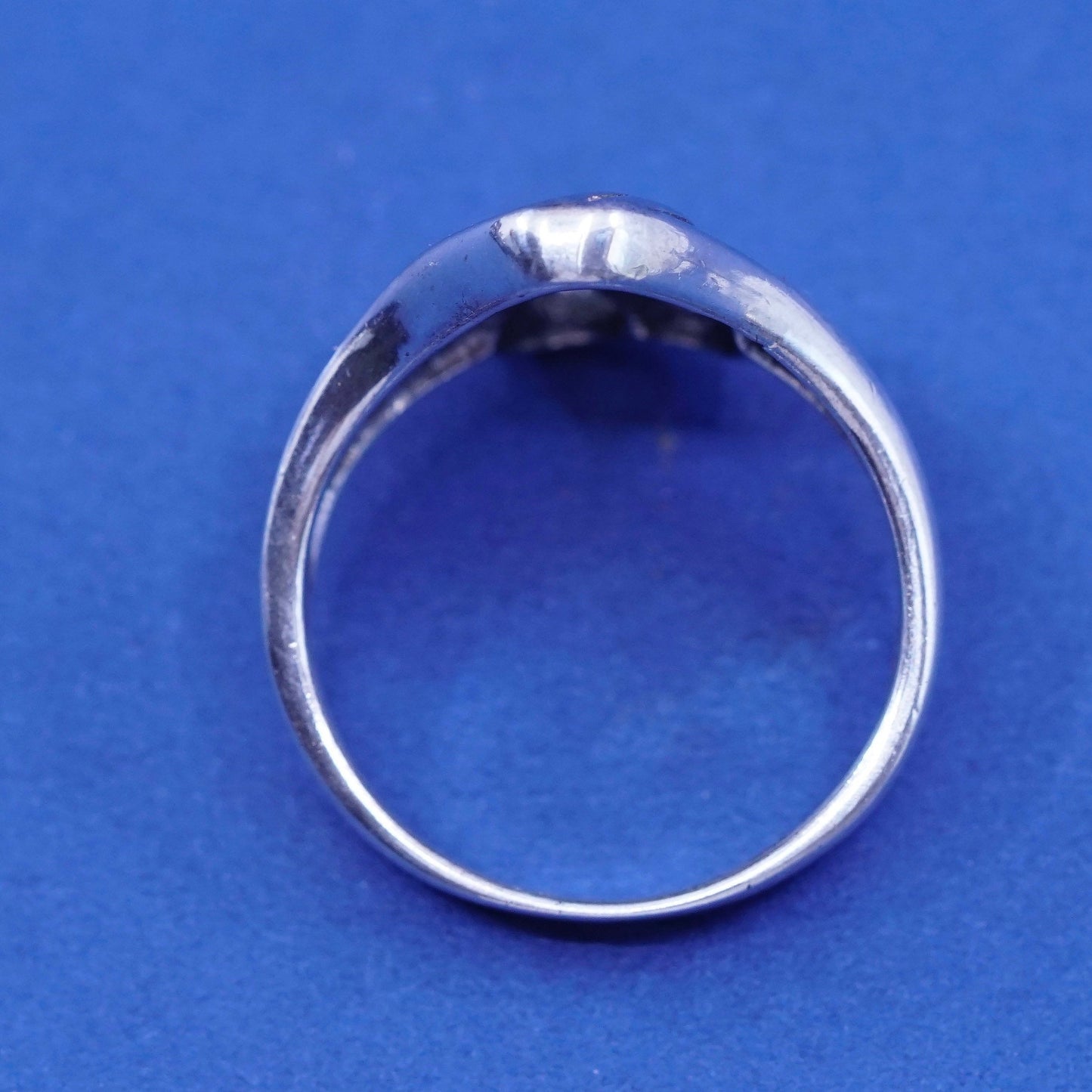 Size 8.5, vtg minimalist, simple Sterling 925 silver handmade wavy ring band