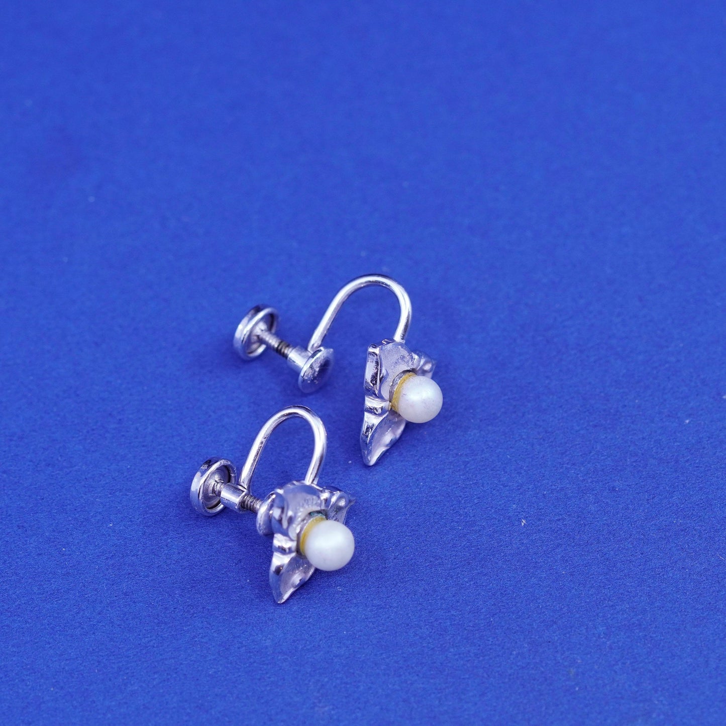 Vintage Sterling 925 silver screw back earrings with pearl