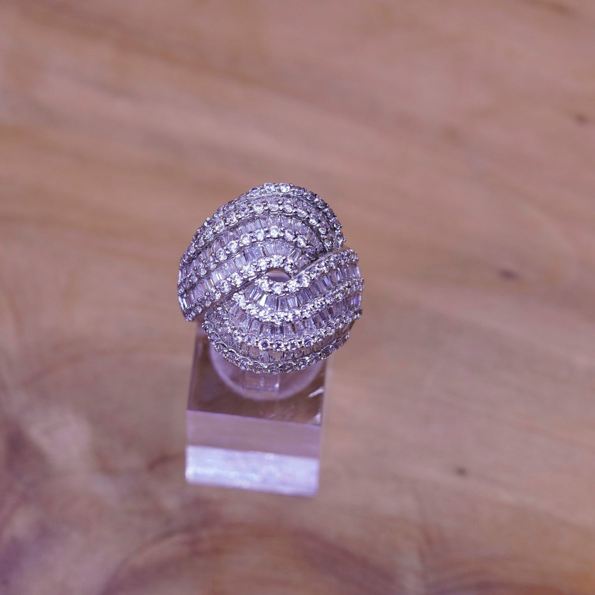 Size 8, vintage Sterling silver statement ring, 925 entwined with cluster Cz