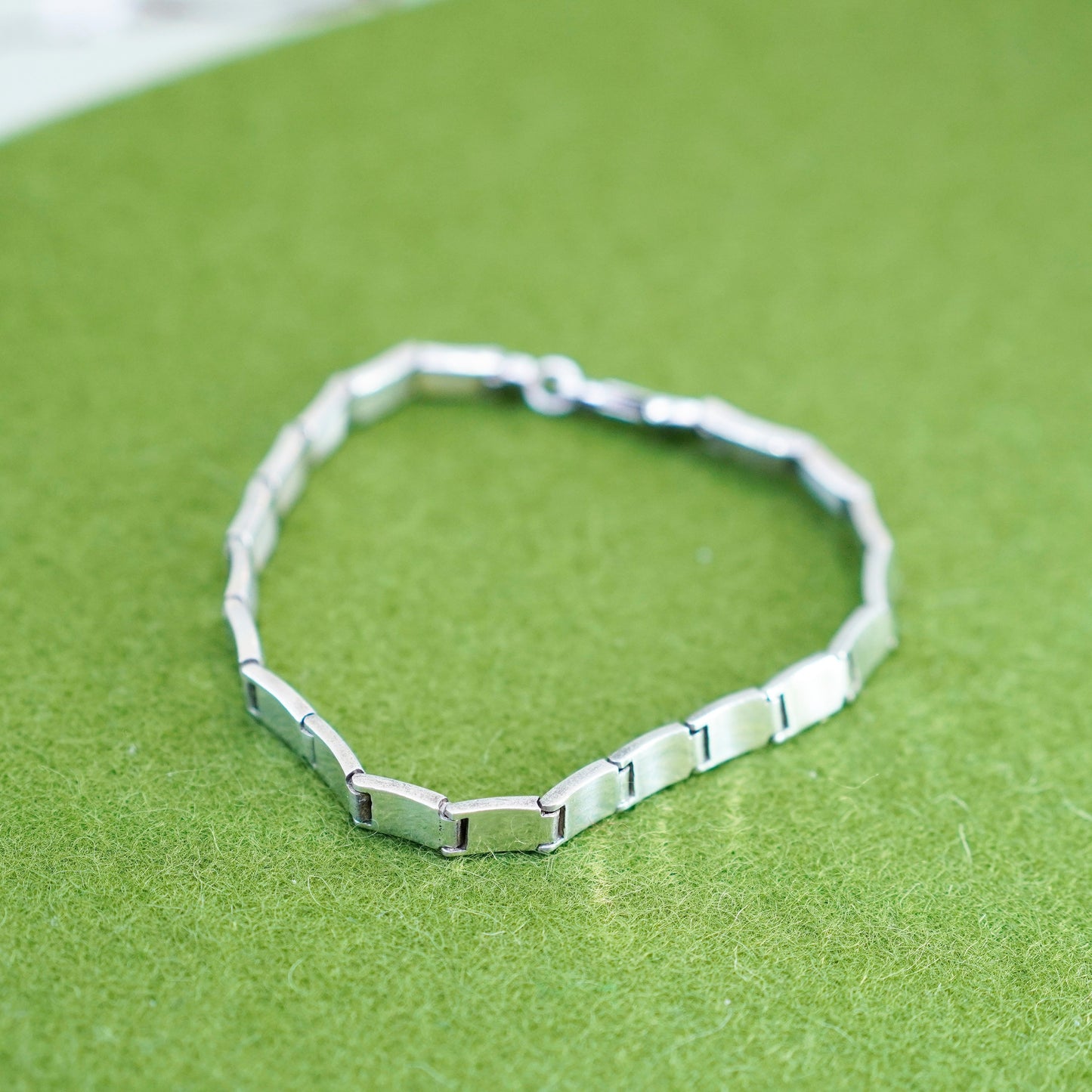 7.25”, PB Peyote Bird Sterling silver handmade bracelet, 925 chain MOP