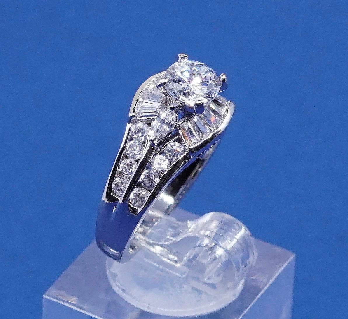 sz 7.25, vtg Sterling silver ring, 925 w/ cluster crystal, engagement ring