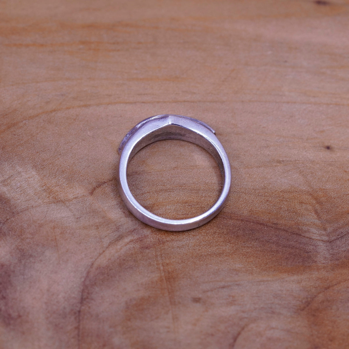Size 8, vintage Sterling 925 silver handmade ring band w/ pink mother of pearl
