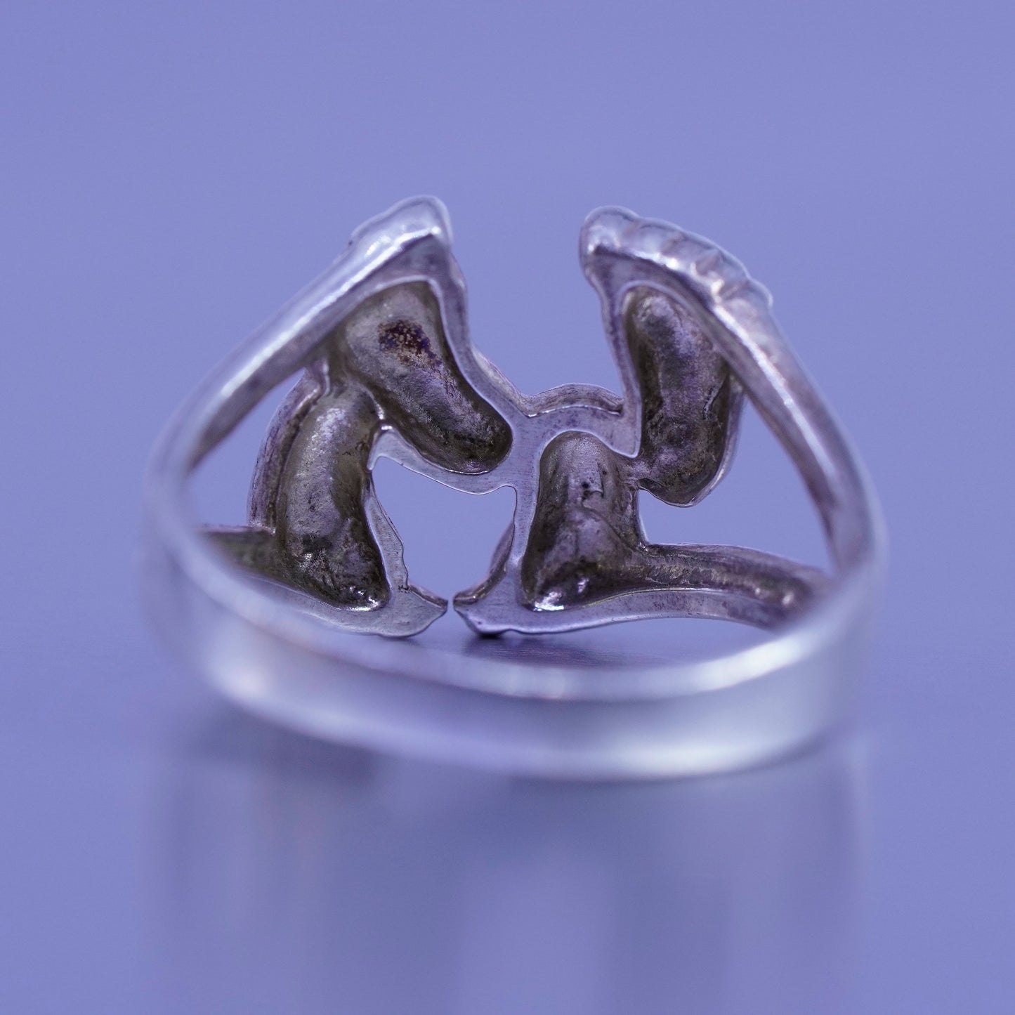 Size 6, vintage southwestern Sterling 925 silver ring, footprints band