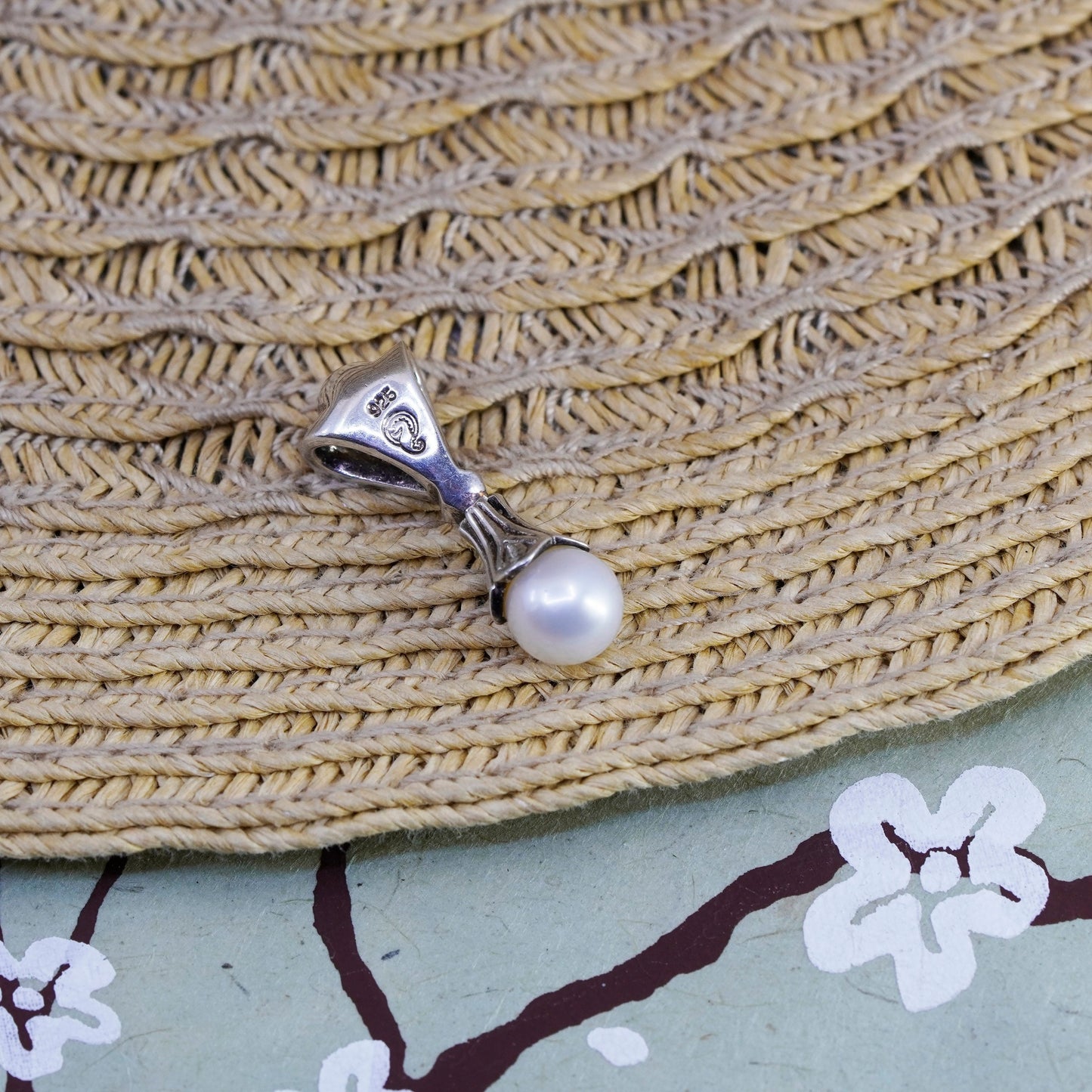 Vintage designer Sterling 925 silver handmade pendant with pearl