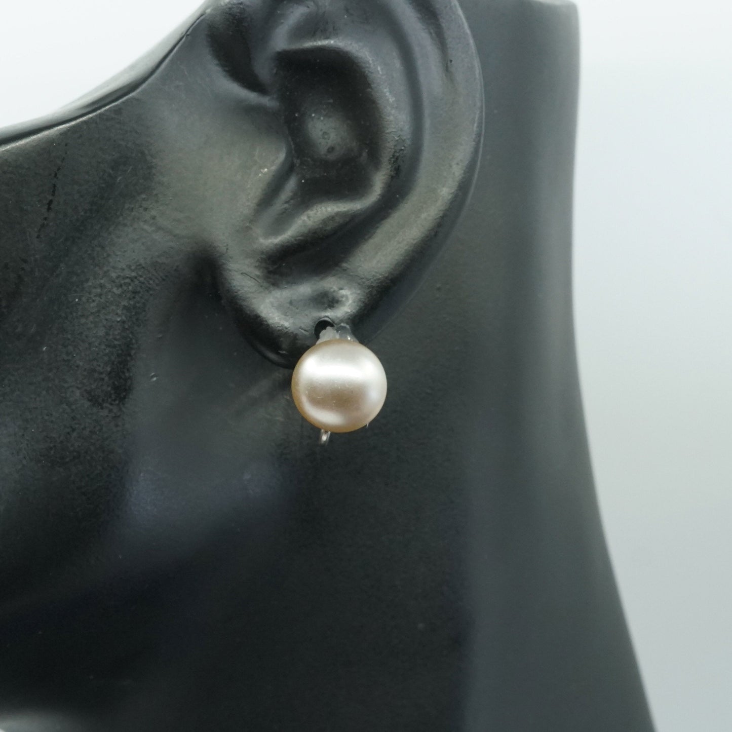 vtg Sterling silver screw back earrings, 925 with pearl, stamped Sterling