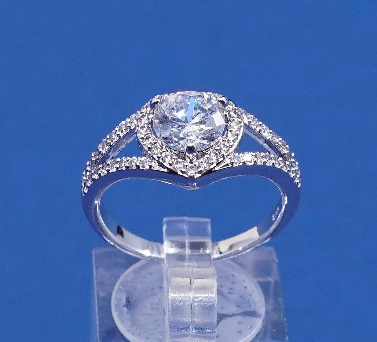 sz 8, vtg Sterling silver engagement ring 925 with heart and cluster Cz