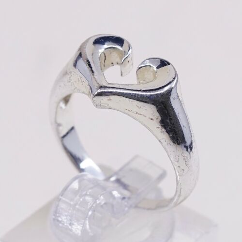 Size 8, Vtg Sterling Silver Handmade Ring, 925 Silver Modern Band W/ Heart