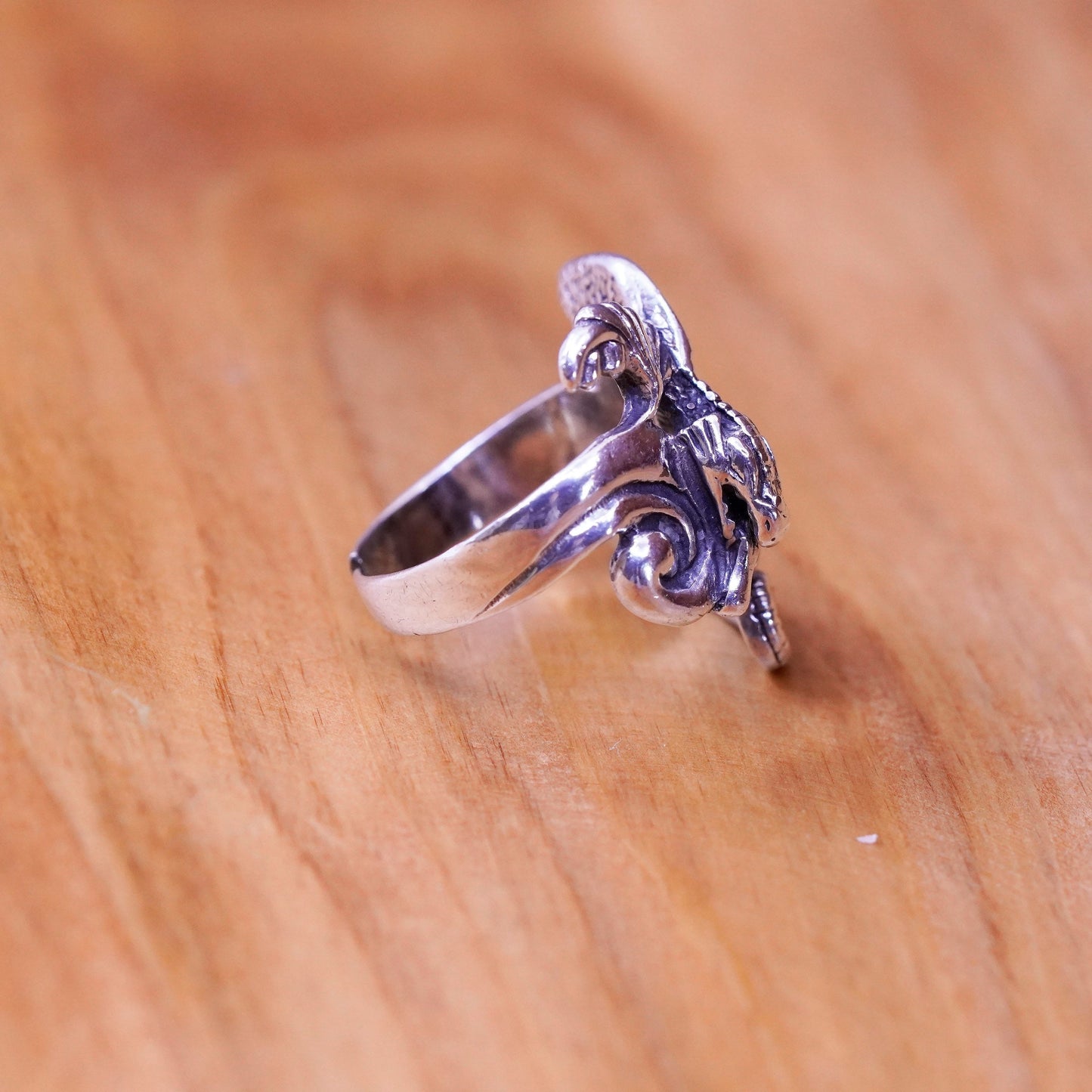 Size 5.25, vintage Shube Sterling silver handmade ring, 925 dragon band