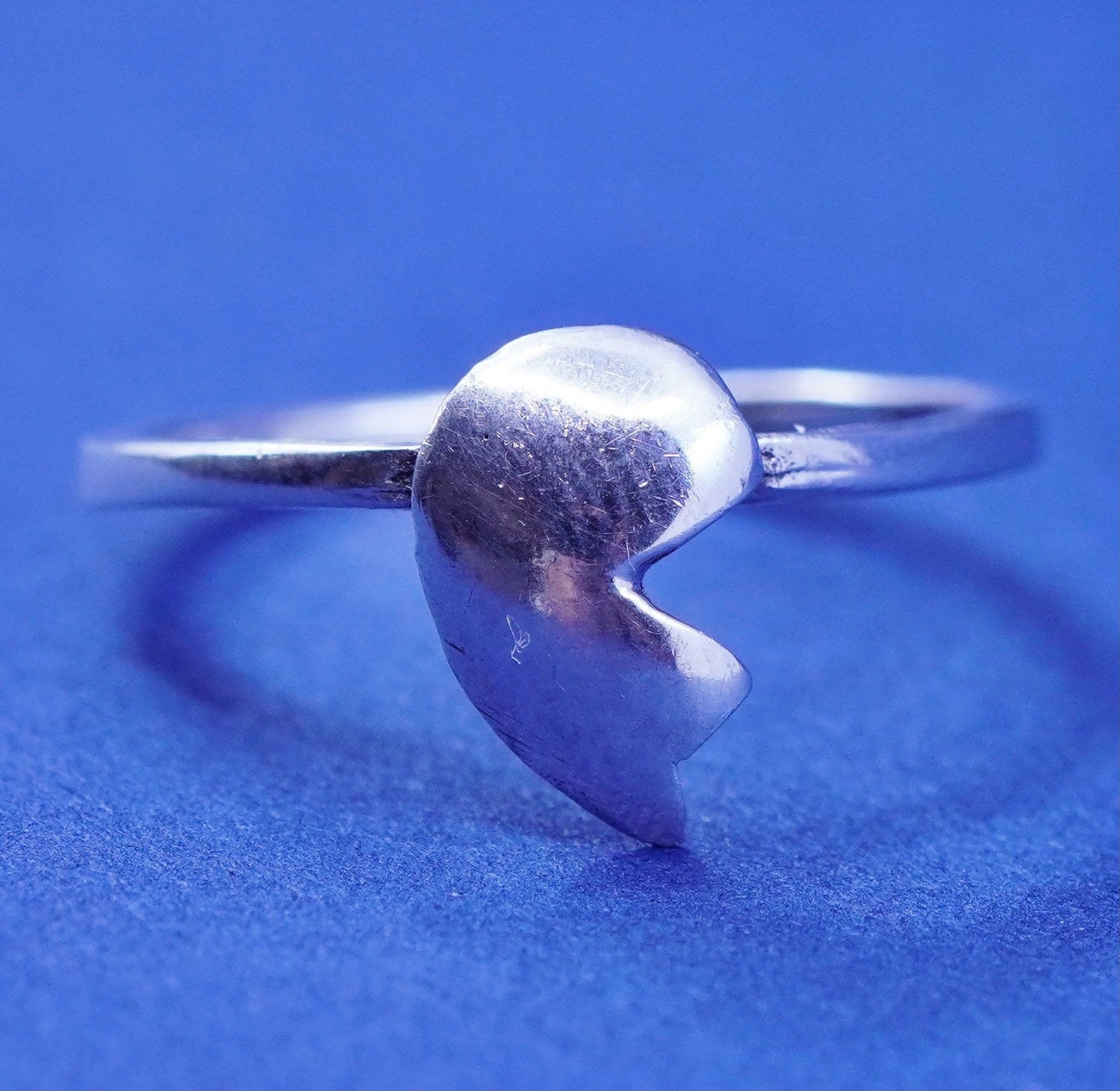 Size 6.5, vintage sterling silver handmade ring, 925 broken heart band